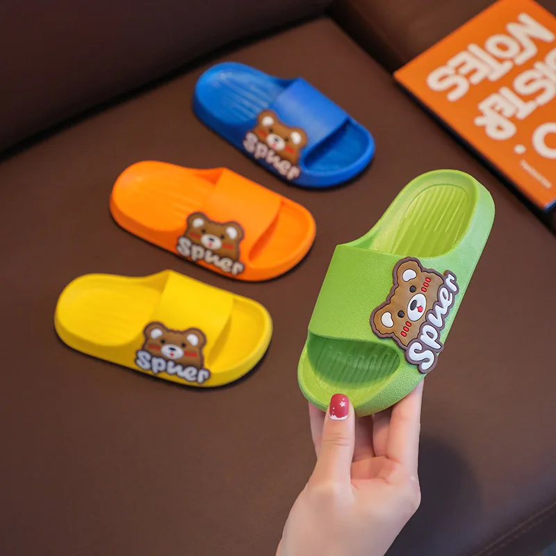 2025 Cute Cartoon Kids Slippers Summer Indoor Home Slippers for Boys and Girls for Bathroom and Swimming Use