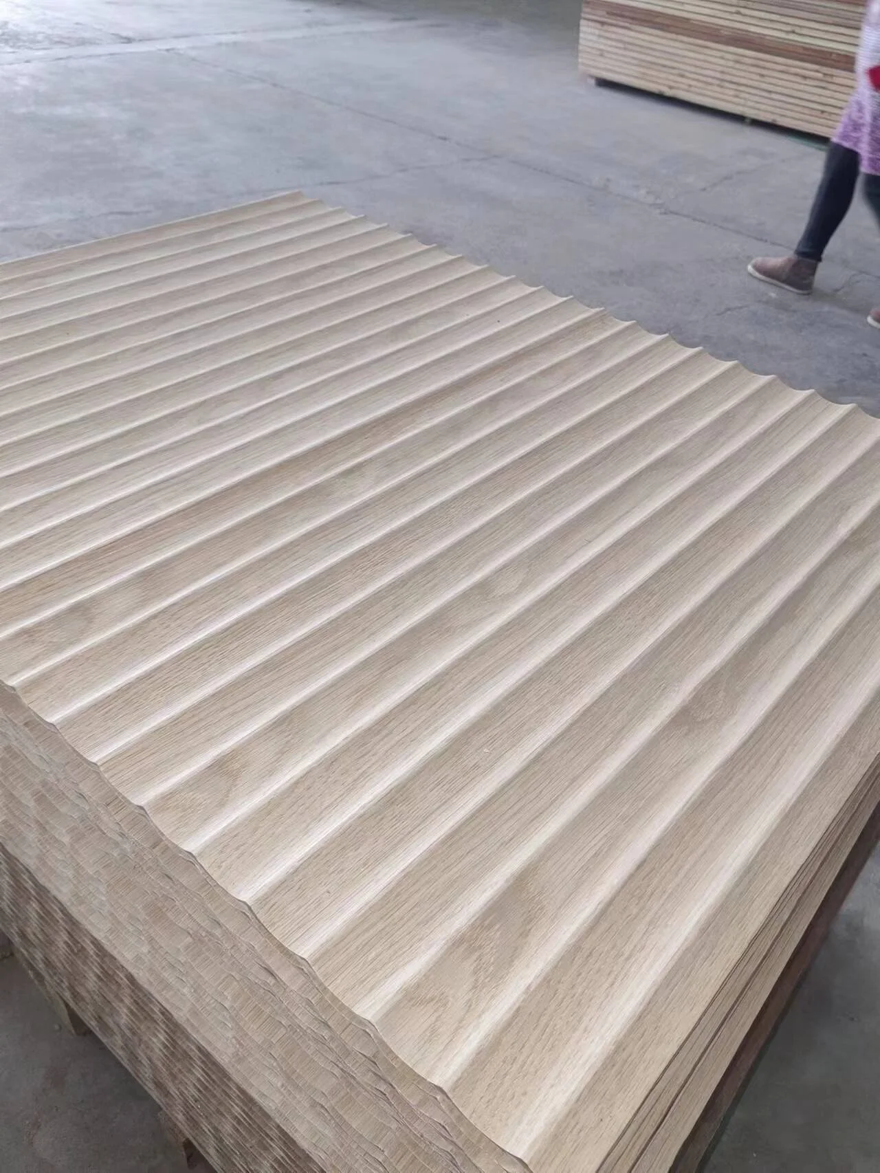 Oak/Walnut wood veneer top 3d wave fluted MDF wall panels flexible decorative wainscot New interior decoration