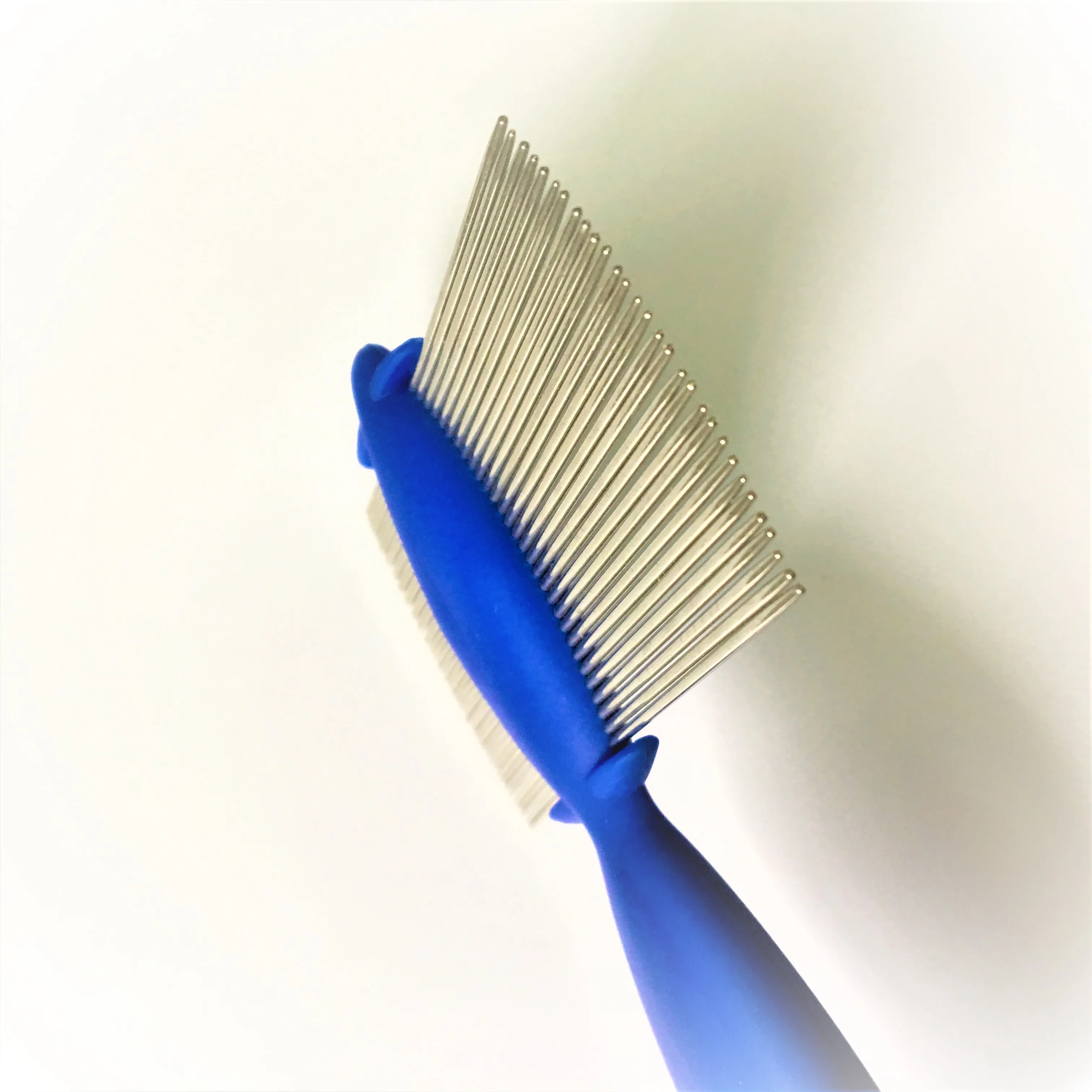 Двухсторонняя напольная гребень для блох с длинными и короткими контактами