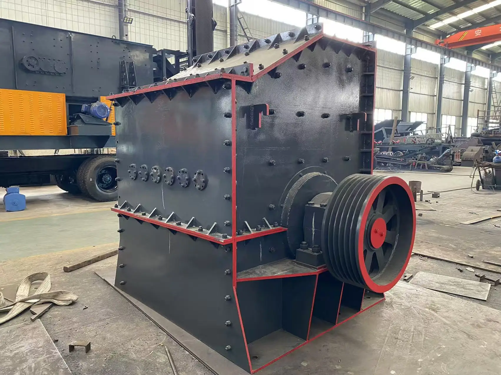 Low cost high capacity box crushers are sold for quarrying rock square box crushers