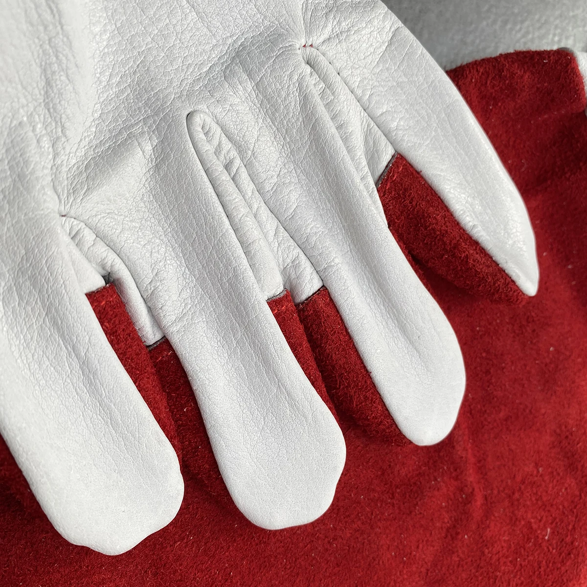 Red Cowhide Leather Gardening Glove with Adjustable Cuff Forearm Protection Glove with Puncture-resistant Palm Padding