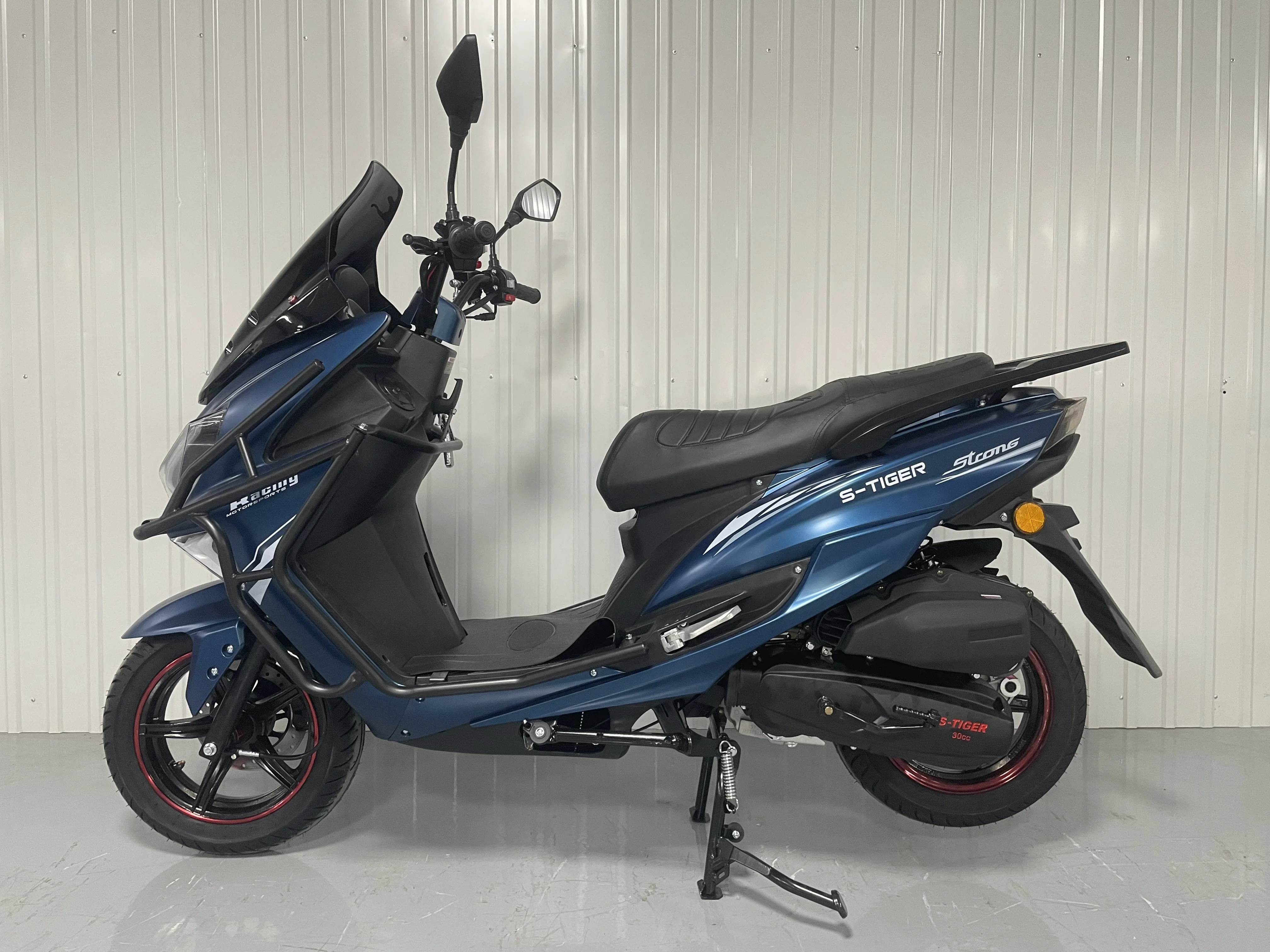 125cc/150cc hot selling gasoline scooter with best price and good condition