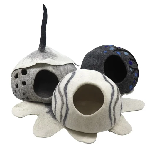 Handmade Round Shape Cat Beds - Multiple Color Eco Friendly Cat Caves Bed