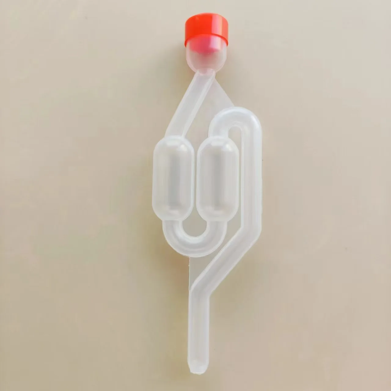 Пластиковый односторонний пивоваренный клапан с крышкой выпускной для красного вина винограда и пива