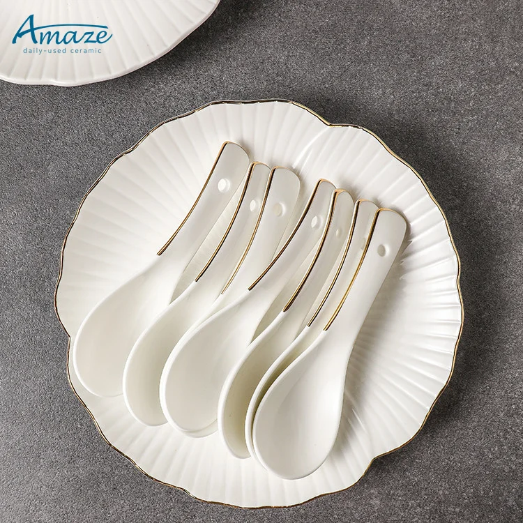 Hotel Restaurant Used Custom logo Luxury Plate Set Dinnerware Ceramic Dinner Dessert Serving Plate with Gold Rim