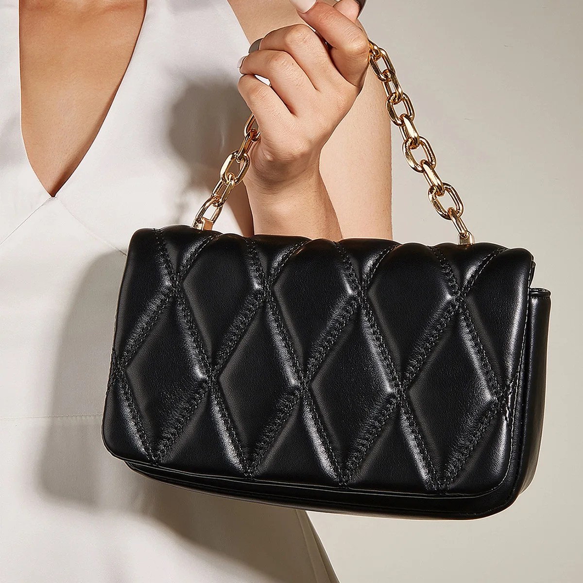 2024 U.Chic Modest OEM Women Dresses Abaya Bright Fabric Pure Color Women Hijab Women Muslim Clothing