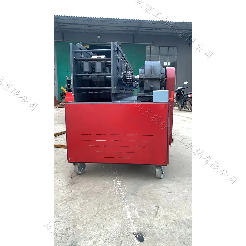 Квадратное выпрямление стальных труб устройство для удаления ржавчины и окраски