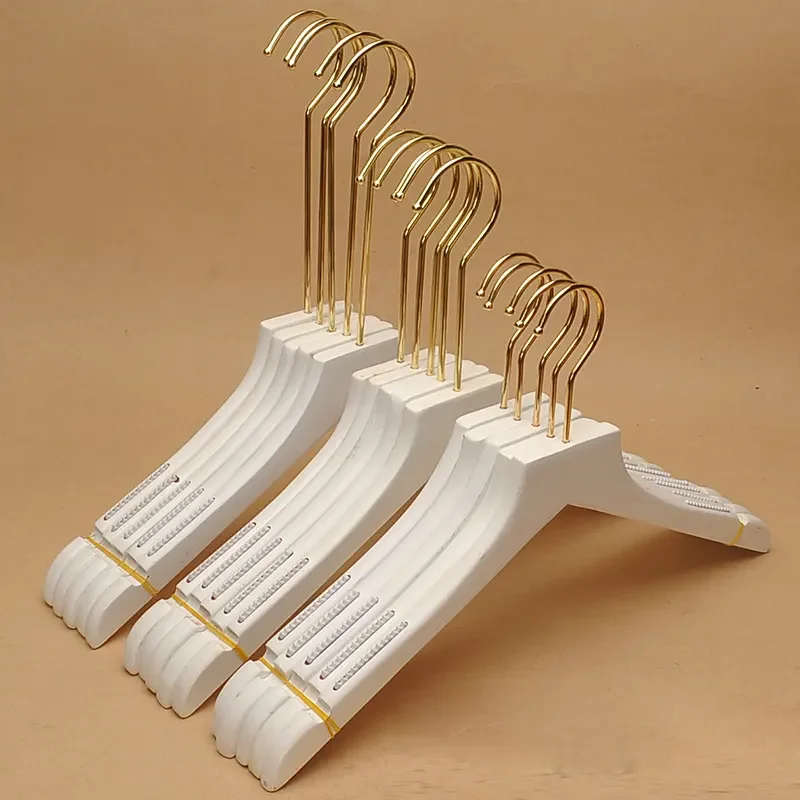 Wholesale Top Quality Wood Hanger Customized Logo Long Gold Hook Hangers White Wooden Hangers For Clothes Store