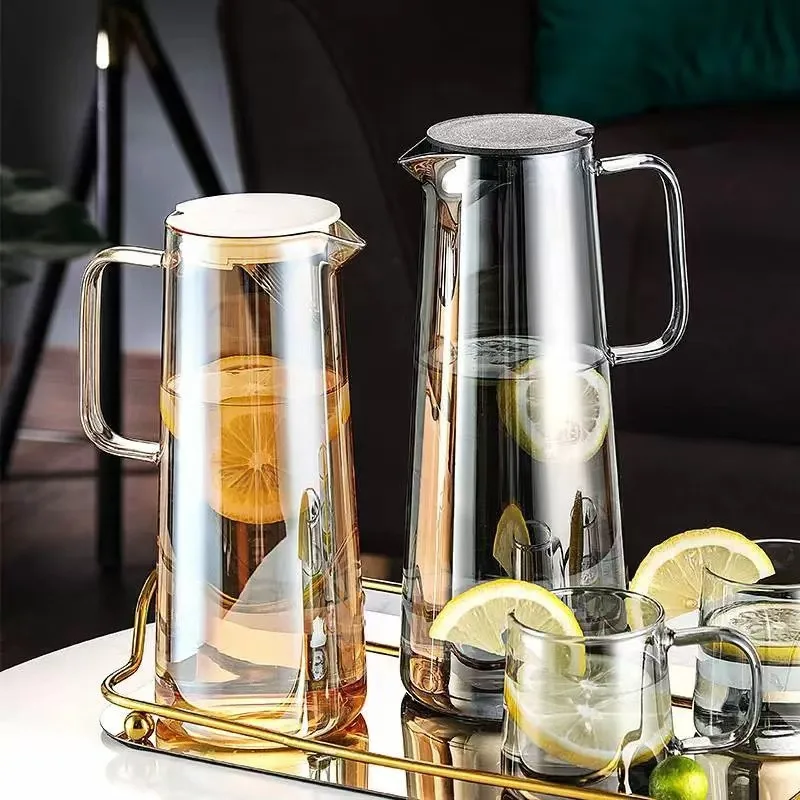 Popular Glass High Quality 1350ml 1800ml  Large Heat Resistant Glass Jug with Lid