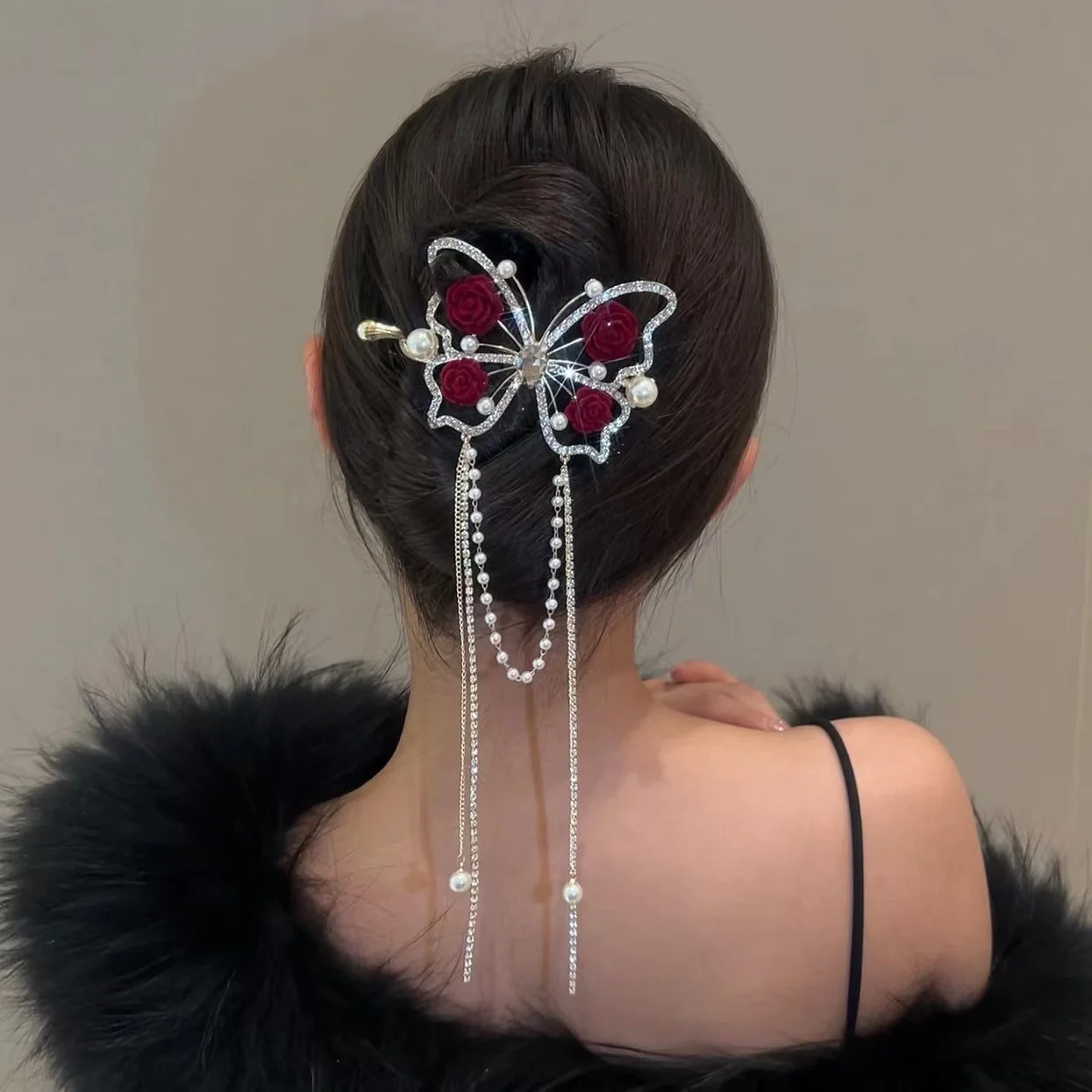 New Hollowed Out Butterfly Twister Hair Clip Fashion Pearl Tassel Hairpin Red Rose Flower Hair Claw Accessories For Women