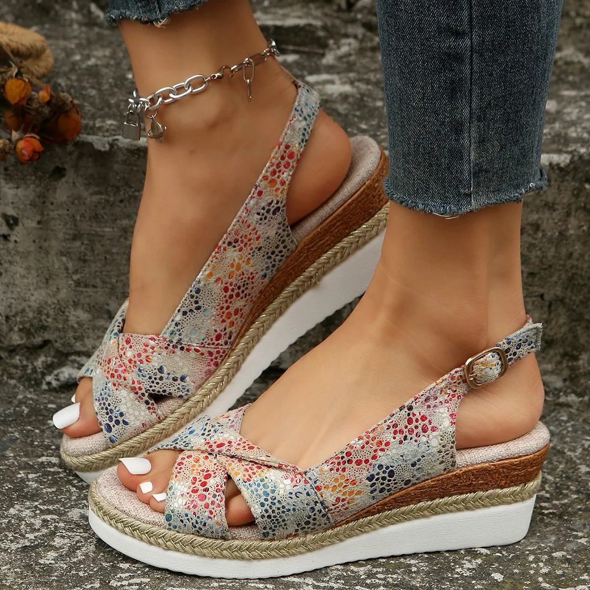 Factory Wholesale Comfort Round toe other wedges womens heels sandals