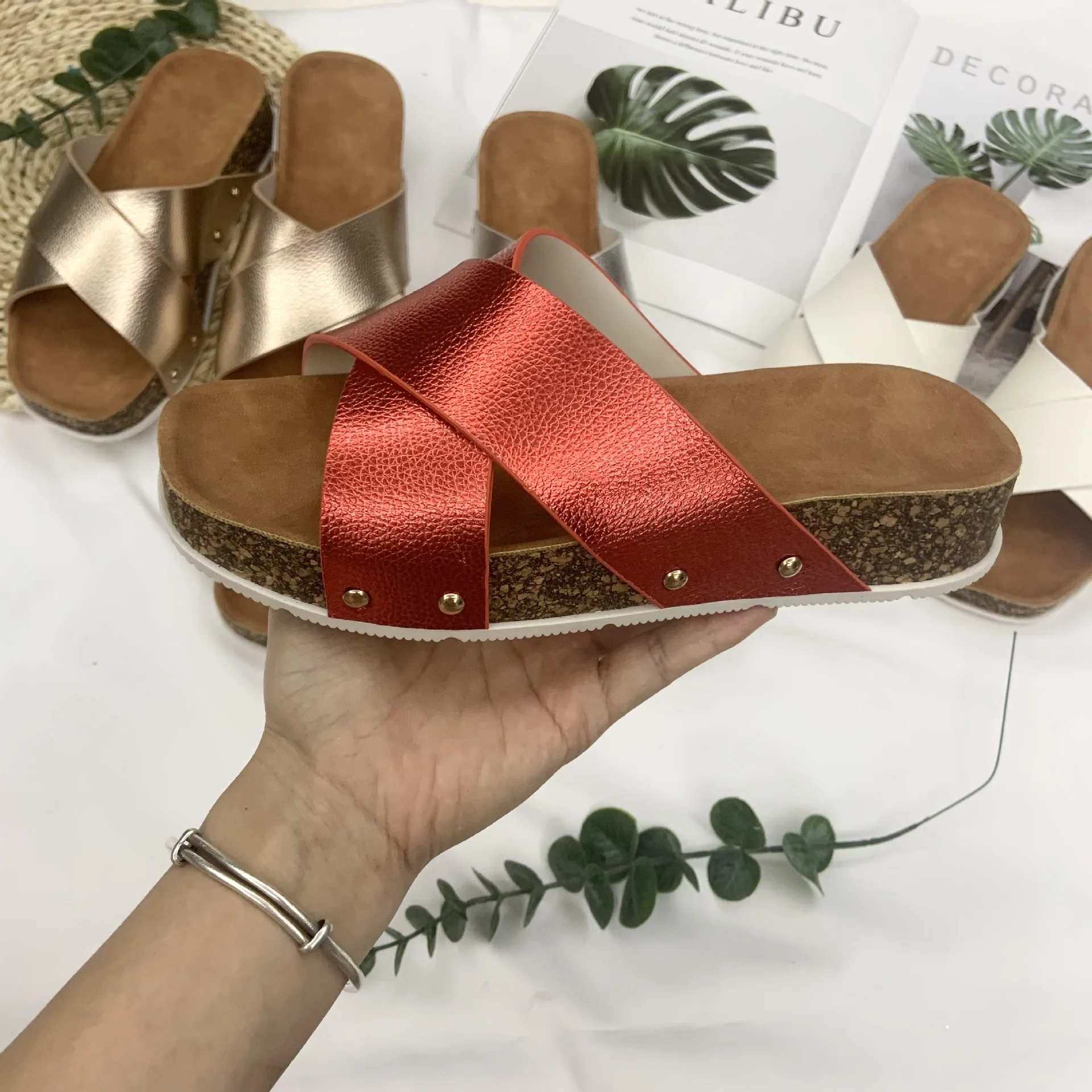 New foreign trade slippers female summer wear fashionable all-mach-thick-soled slippers