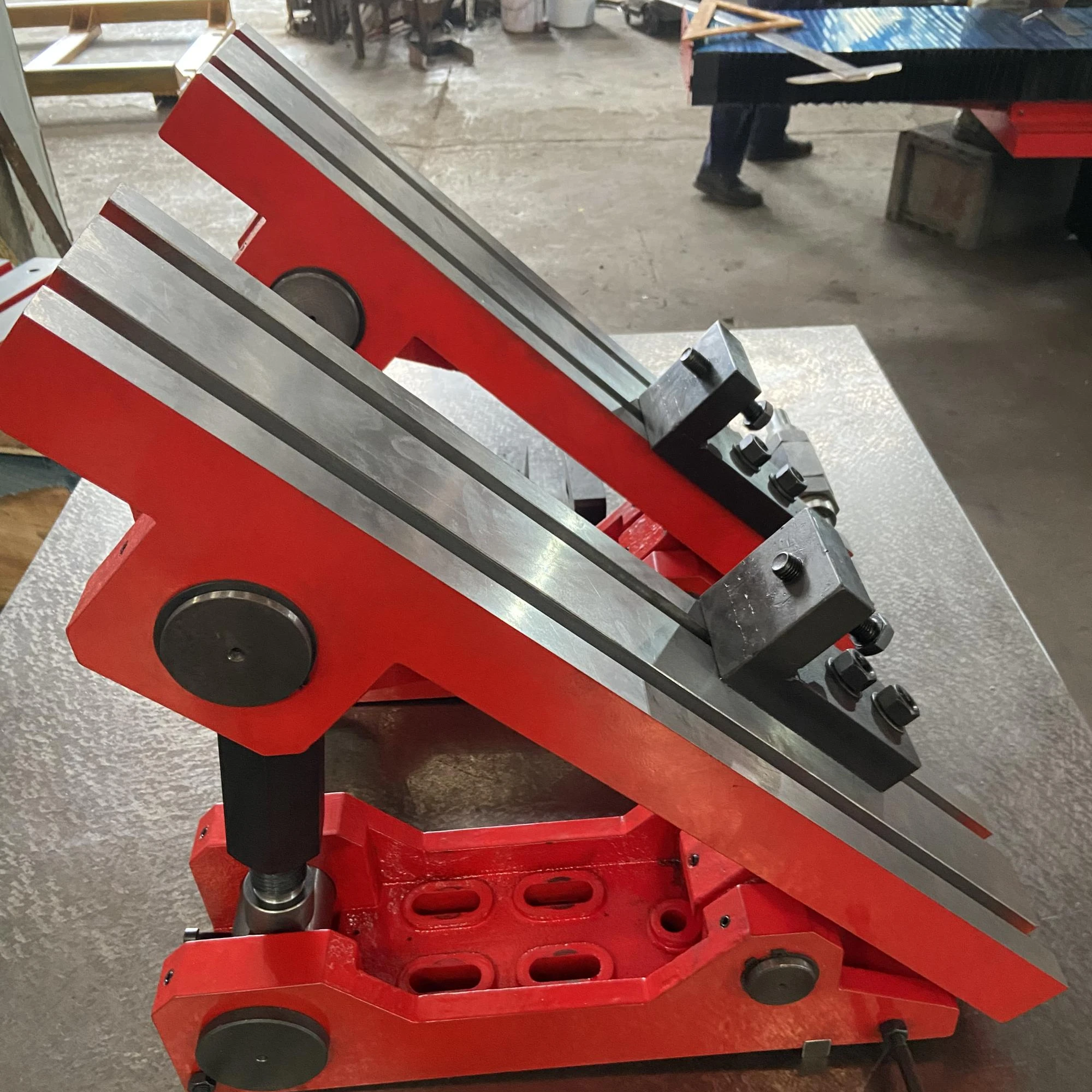 Heavy duty V block fixture