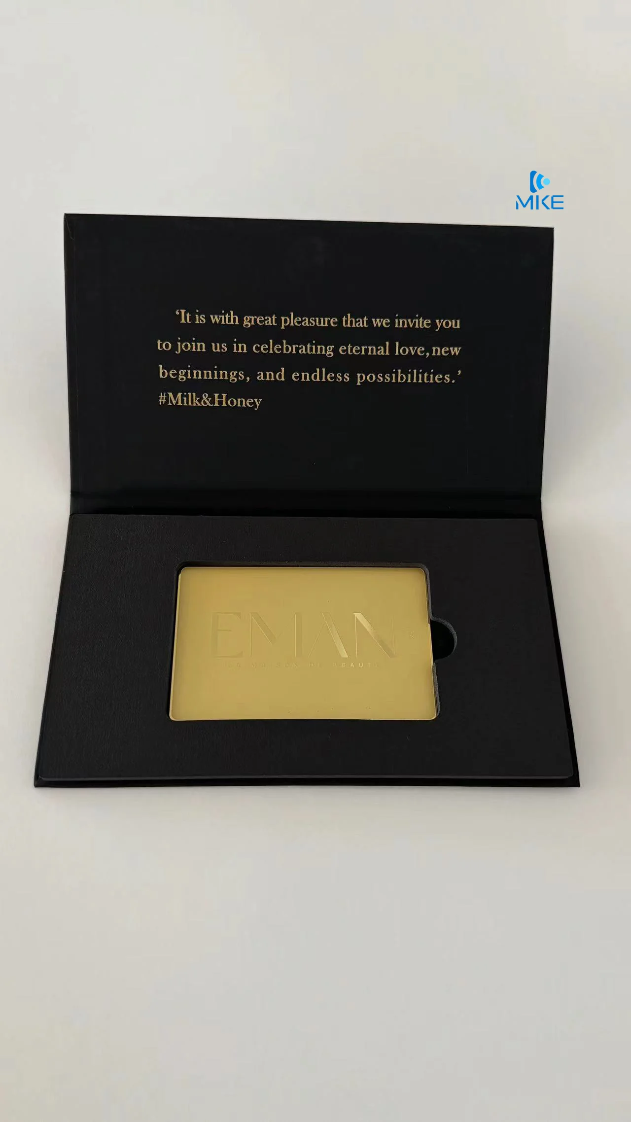 Custom gold foil stamping gift sports cards with paper boxes packaging