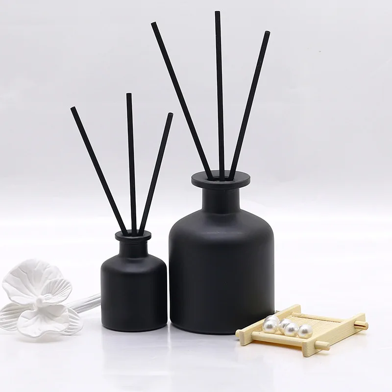 CH Luxury White Black Ceramic Jar Reed Diffuser Sets Custom Scent Essential Oil Stick Diffuser air freshener