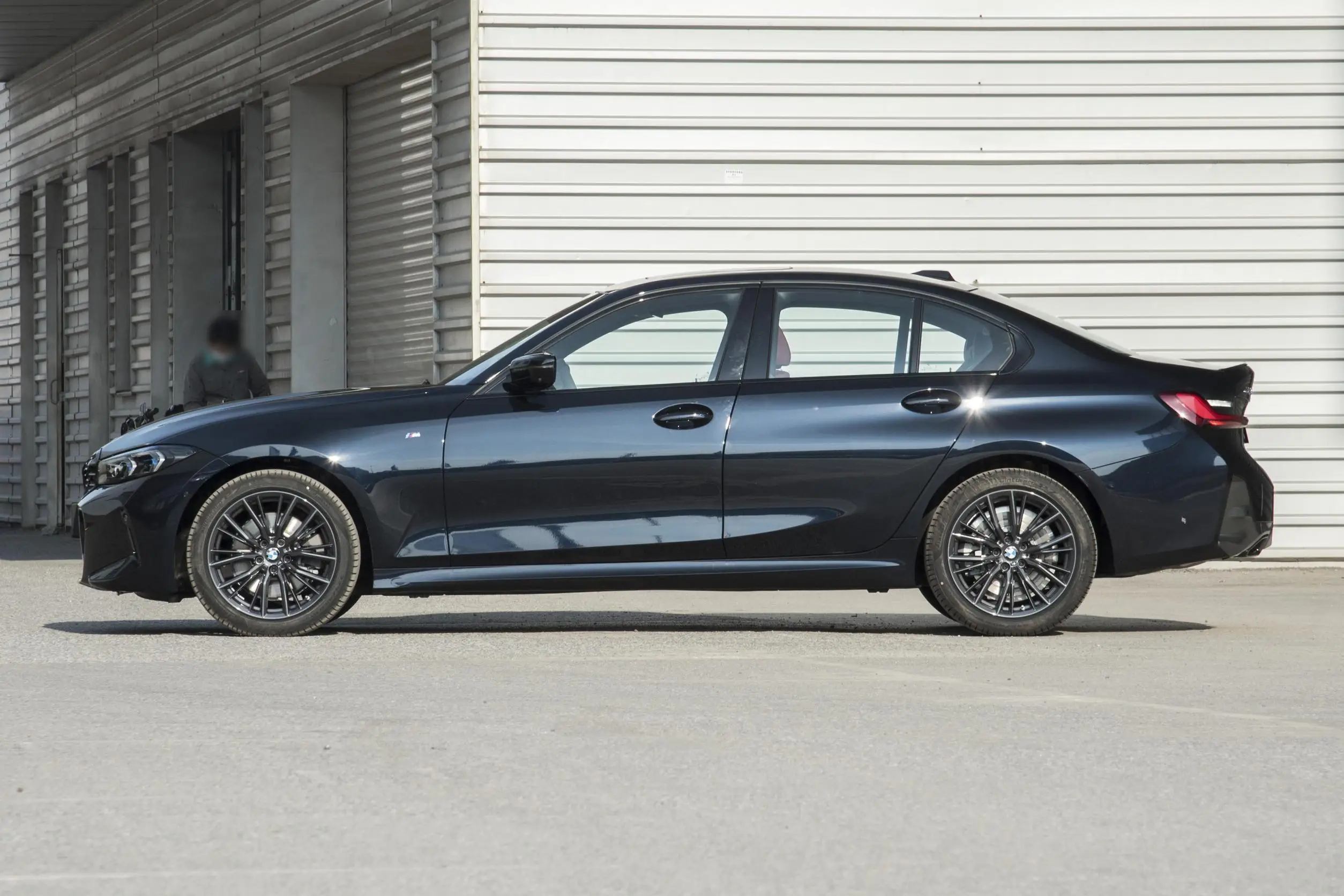 BMW 330i M спортивный Солнечный ночной комплект новый роскошный седан 5 мест Китайский автомобиль кожаные сиденья высокий комфорт