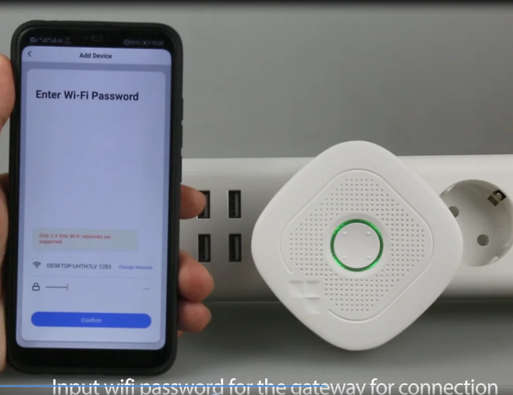 Emergency SOS Panic Alarm Tuya Smart Wifi  Siren   Anti Intruder Alarm with free samples pir motion and door sensors