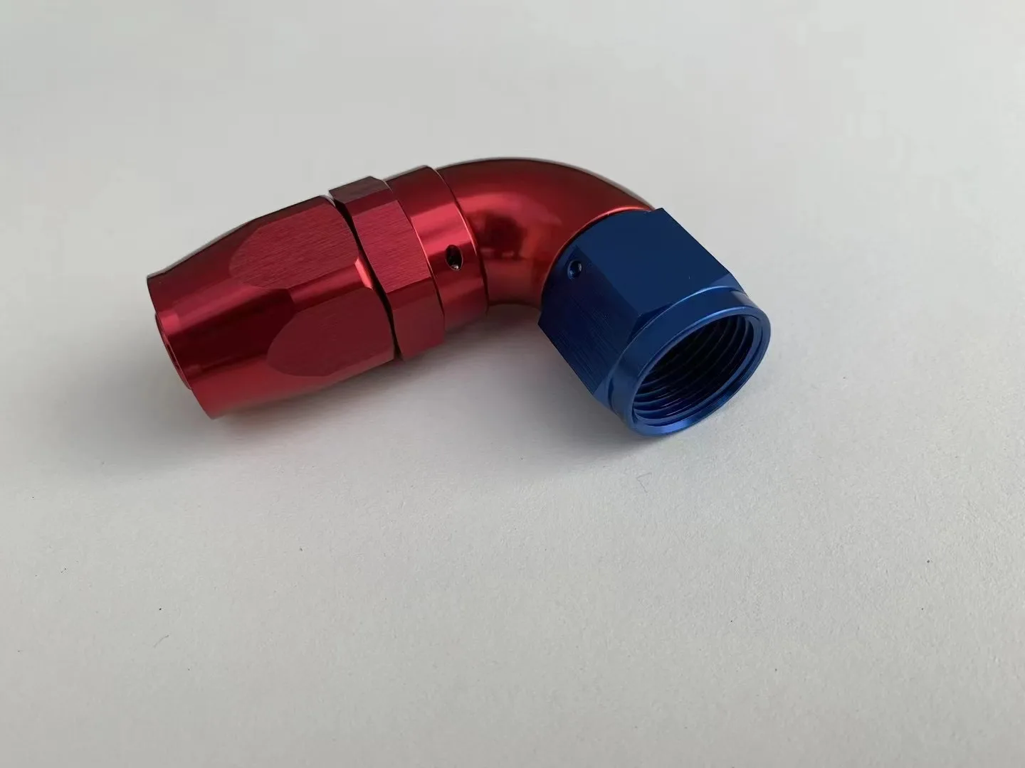 Durable Full Flow Tubing Connector for Efficient Fluid Transfer