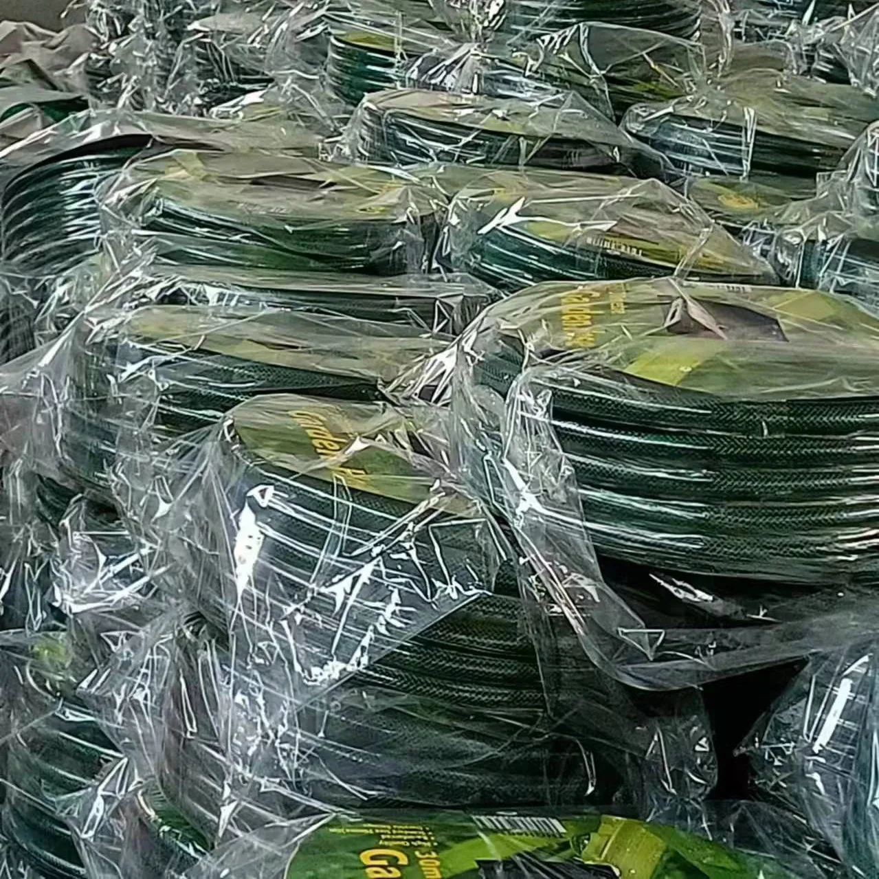 16mm green color garden hose car washing and garden irrigation Flexible Pvc And Rubber Garden Water Hose