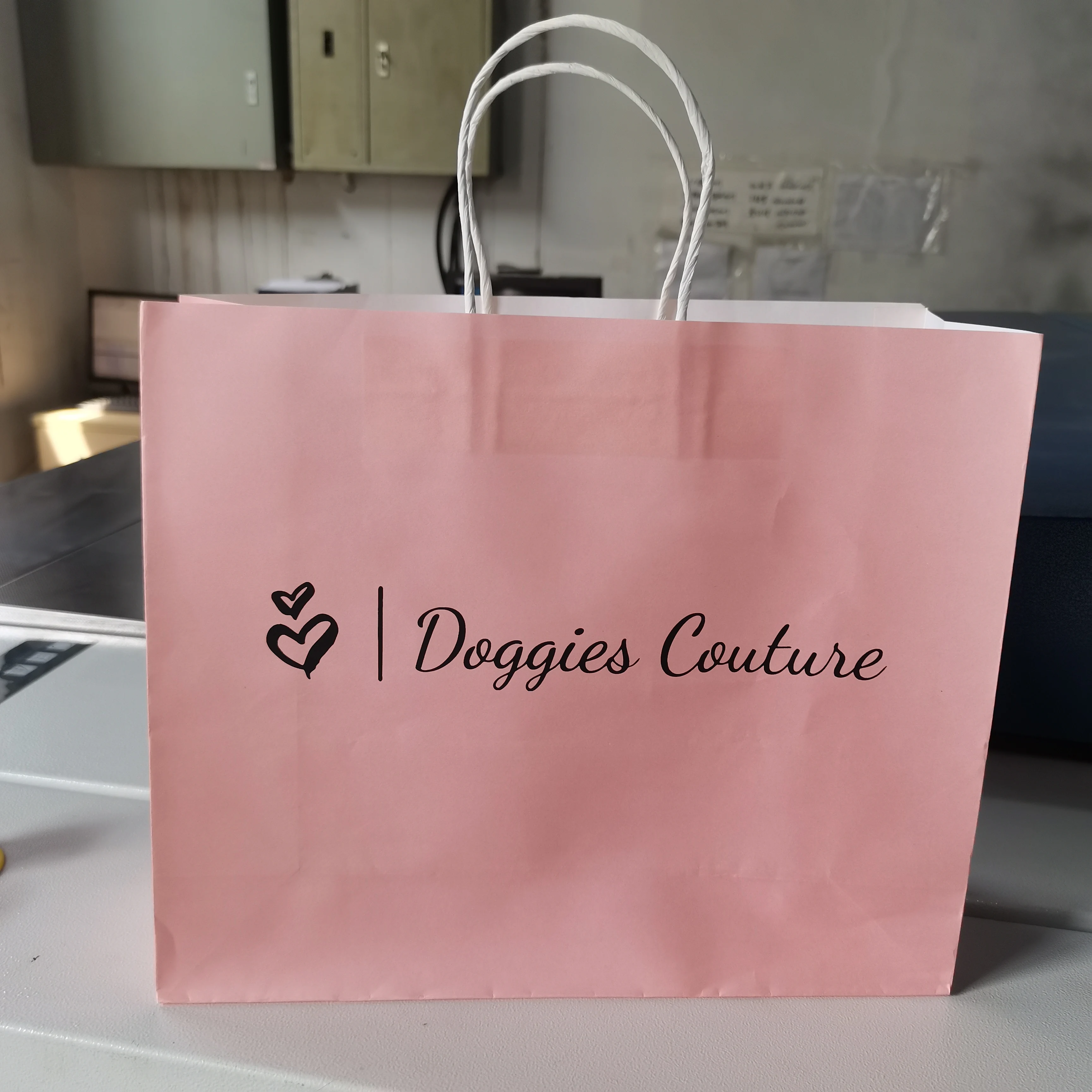 Wholesale Boutique Costume Jewelry Shopping Packaging Brand Cheap Gift bag With Handles customised your logo small paper