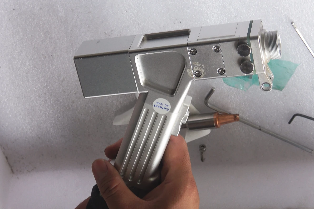 21% discount!  Optical Aluminum Manual Stainless Steel Handheld Fiber Laser Welding Machine