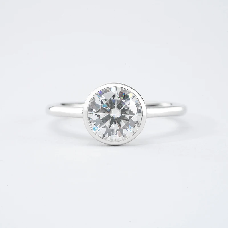 Starsgem Classic Jewelry Bezel Set S925 Sterling Silver Ring Round Cut Moissanite Diamond Solitaire Engagement Ring