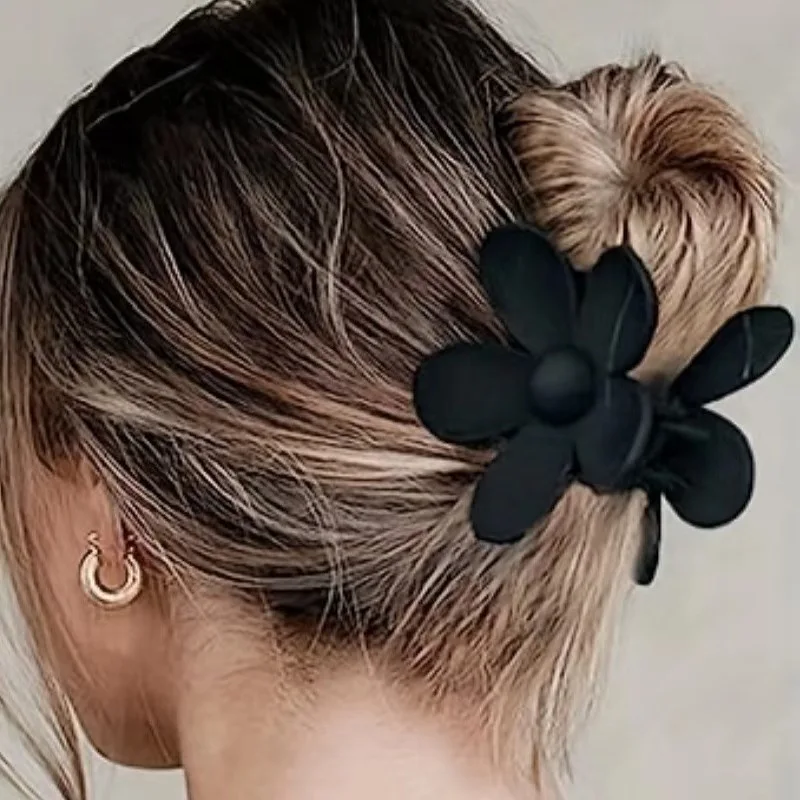 16Pcs Spa Bowknot Headband and Wristband Set Hair Claw Hair Tie Makeup Skin Care Kits Velvet Facewash Cleansing Head Band Sets