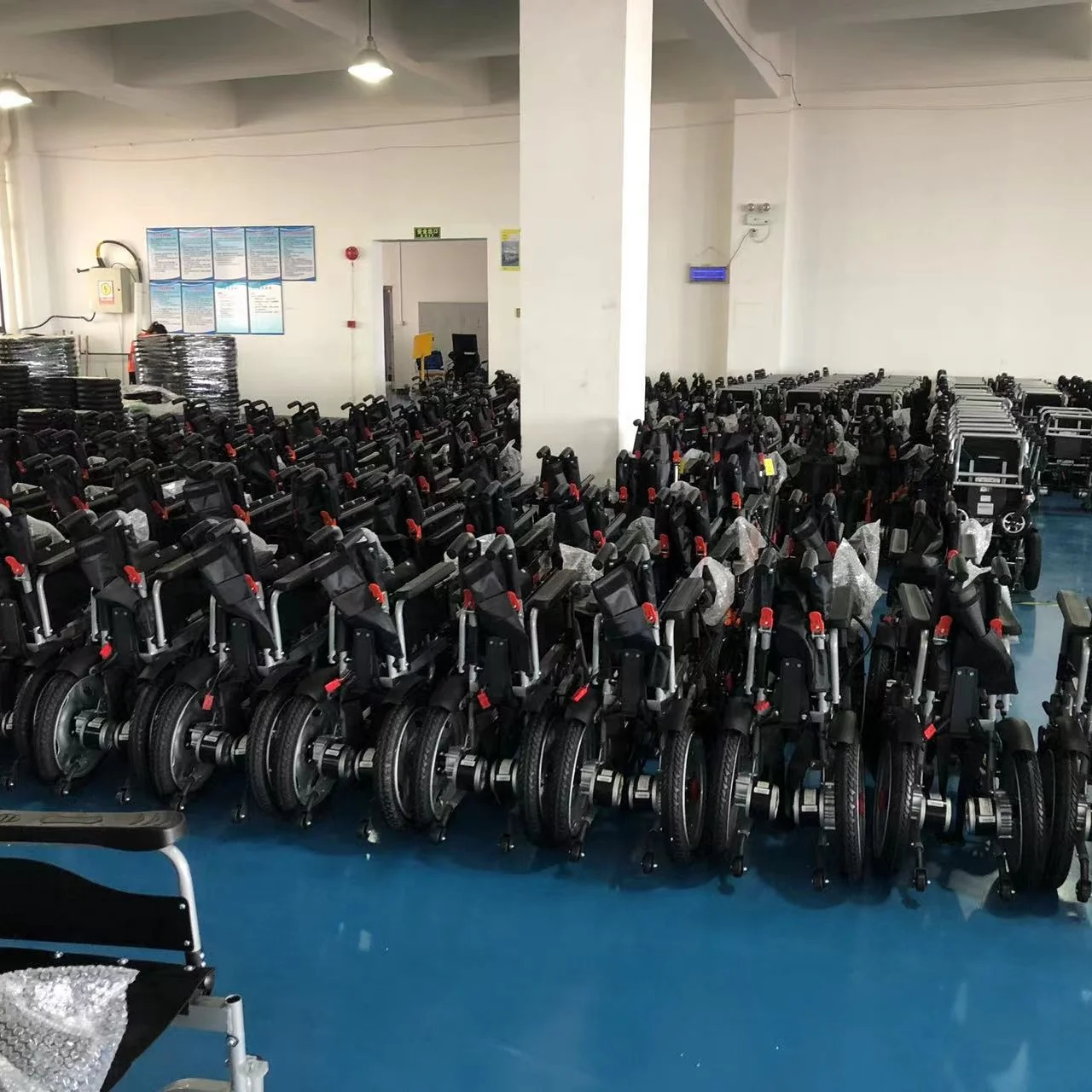Профессиональное инвалидное кресло для взрослых распродажа легкая складная инвалидная коляска мощная электрическая