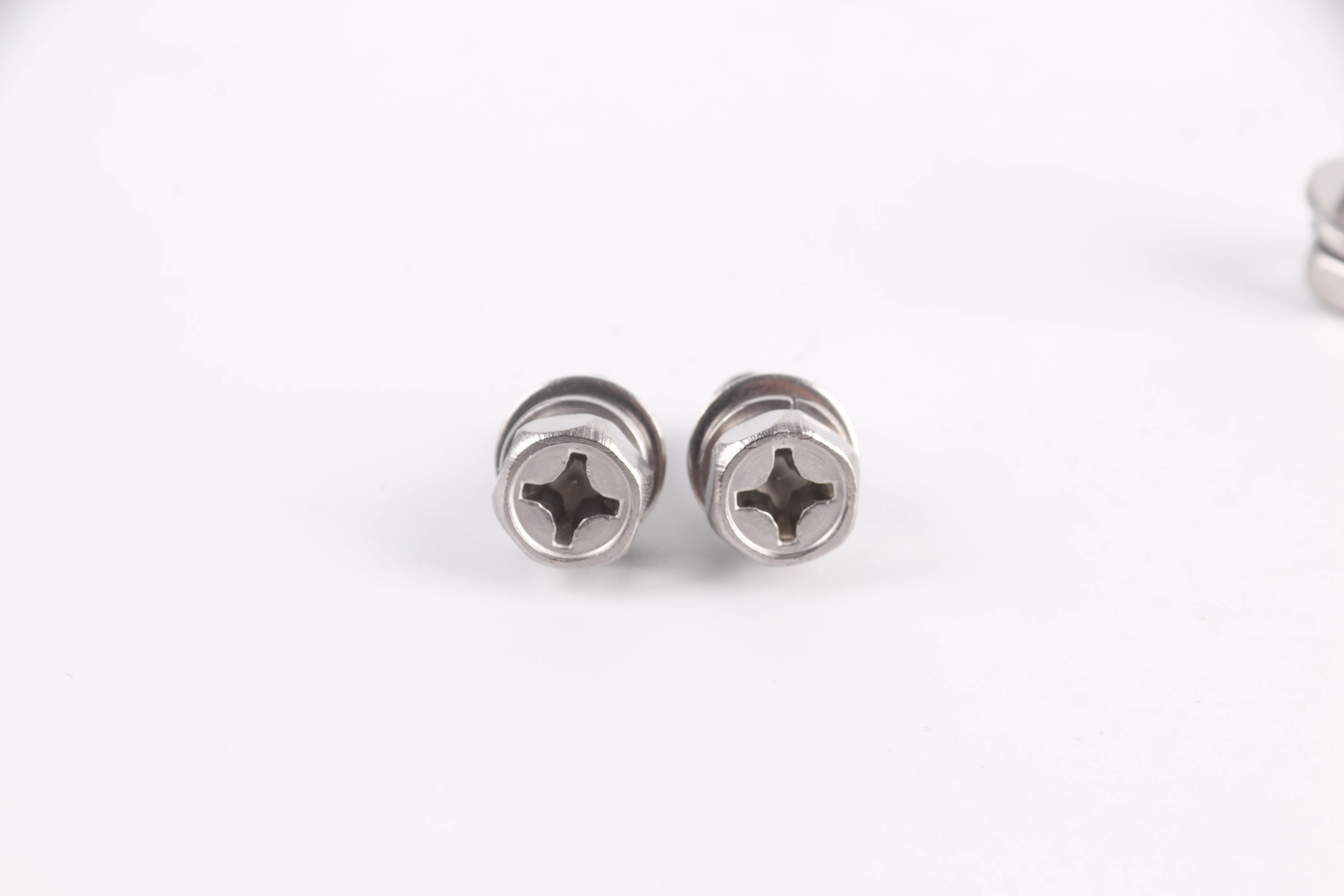 6mm 8mm 12mm 14mm 15mm Stainless Steel Hexagonal Bolts With Gaskets Zinc Plain Outer Hexagonal Bolt