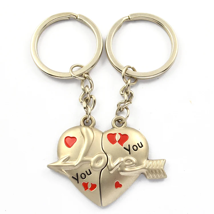 Wholesale Manufacturer Custom Metal Keychain Personnalised Love Shape Key Chain Couple Key Chain