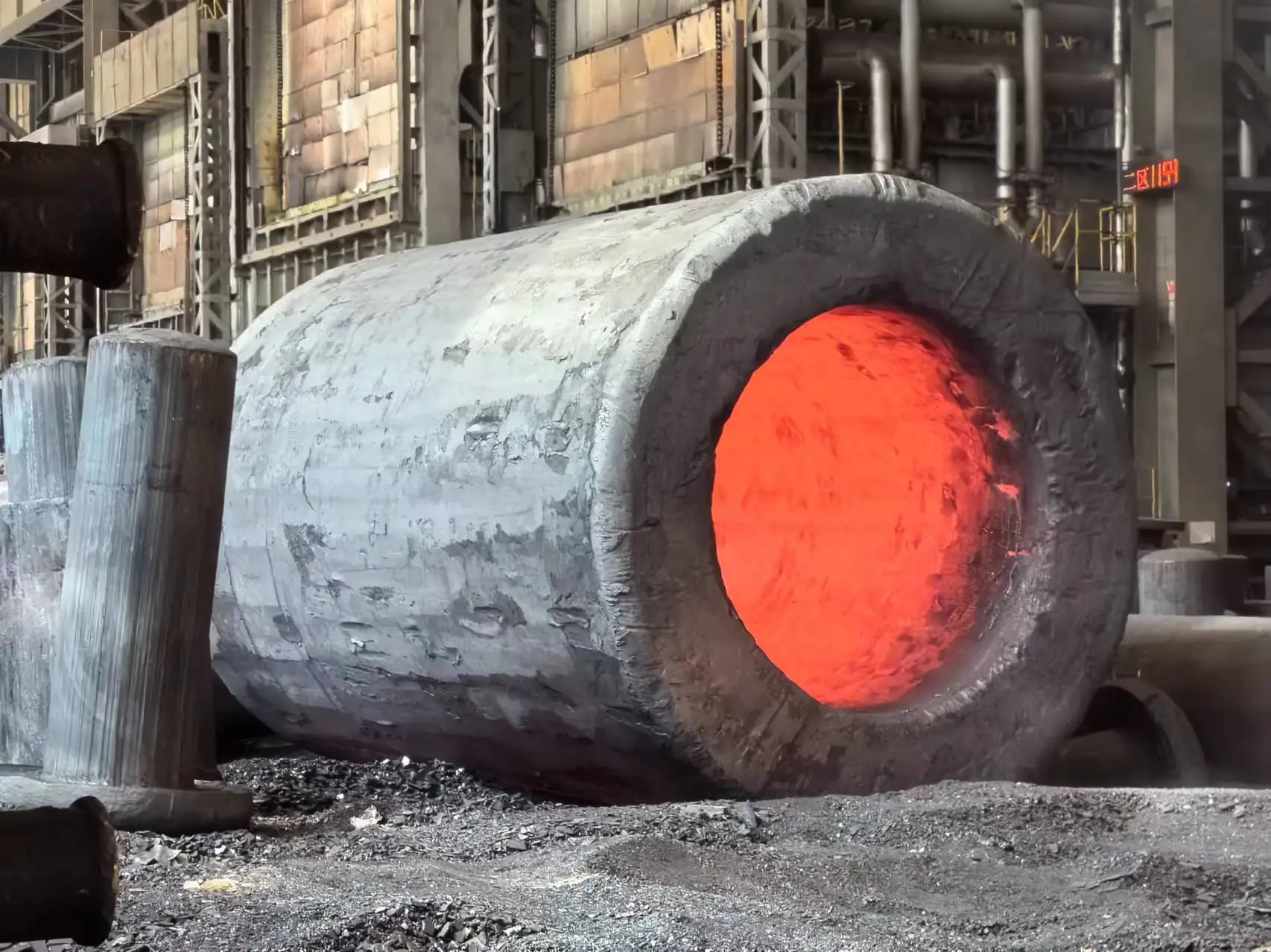 C45 4130 4140 42CrMo4 4340 грубая обработка и UT JIS EN ASME ASTM гидравлическая втулка цилиндра кованая