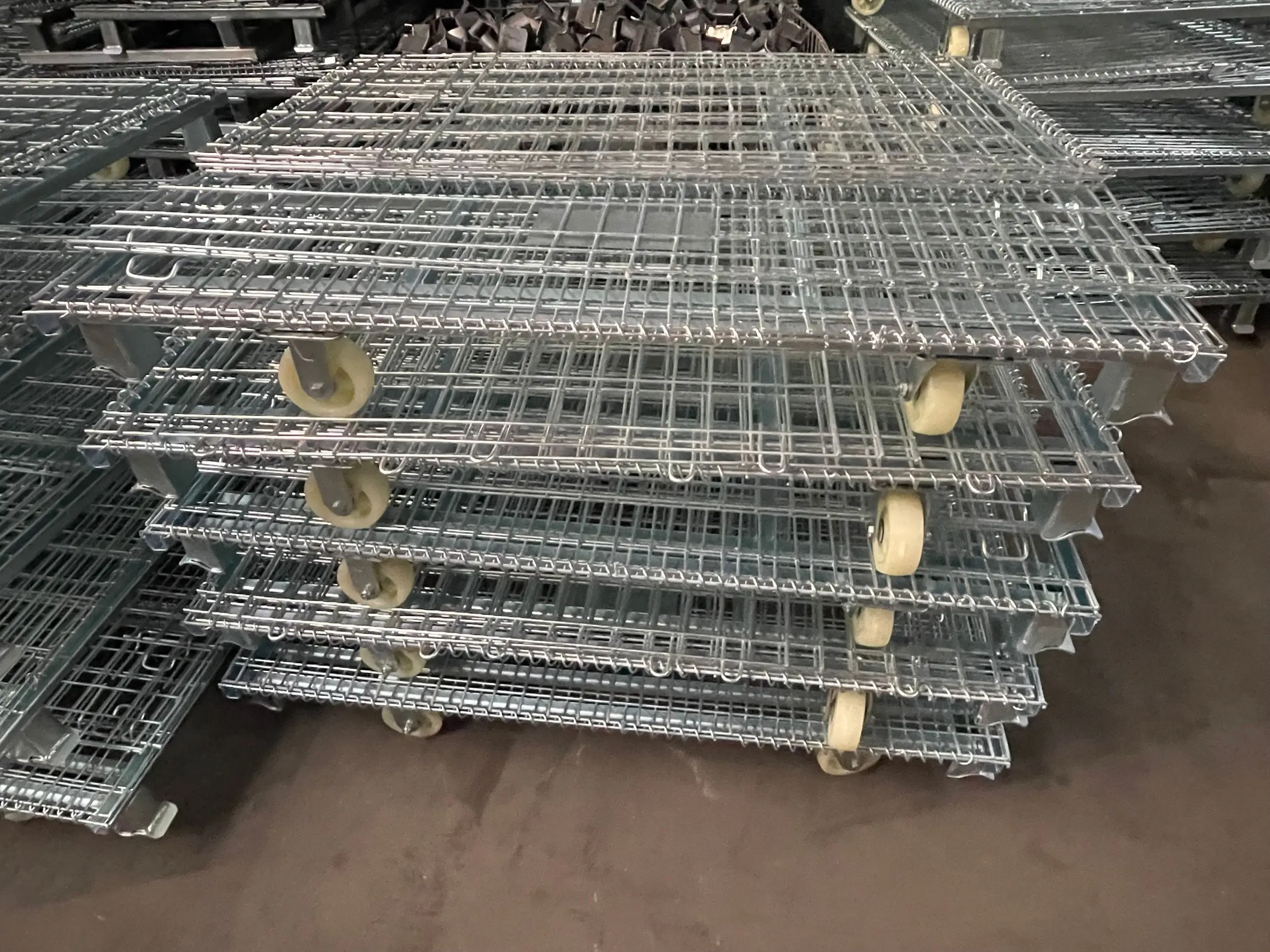 Sale stackable steel wire mesh steel storage cage wheel on storage cage metal box metal wire mesh pallet container