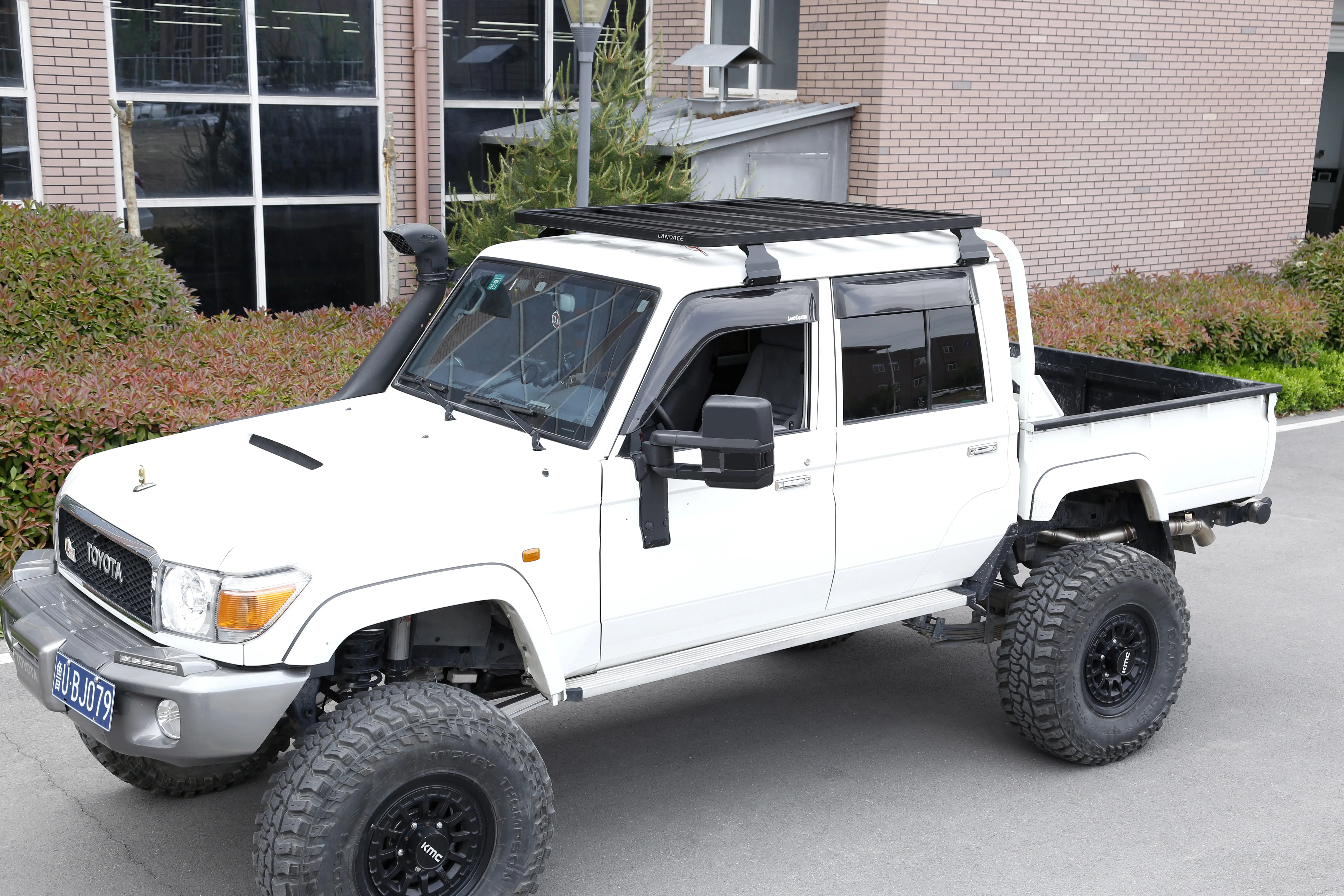 Chinese Manufacture Directly Produced Car Universal Truck Roof Rack Cargo Net Universal Crossbar Roof Rack for car Toyota LC79