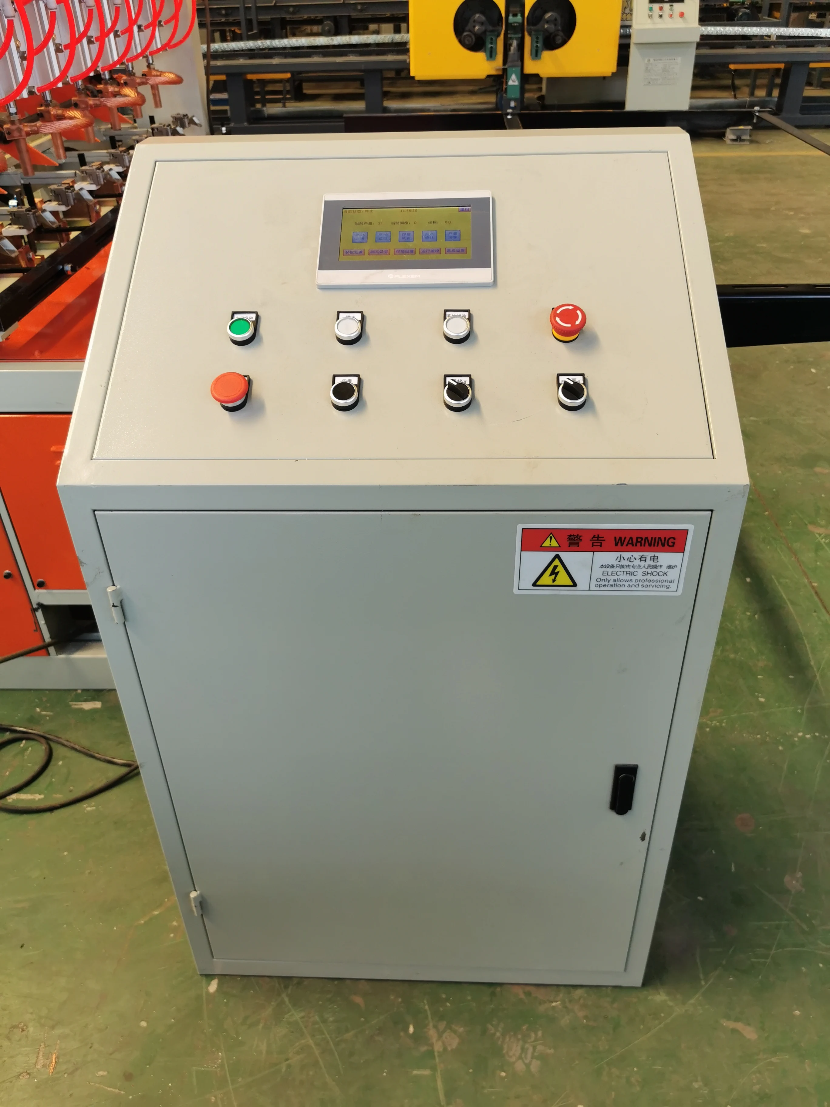 Hot sale automatic 6-12mm wire mesh welding machine