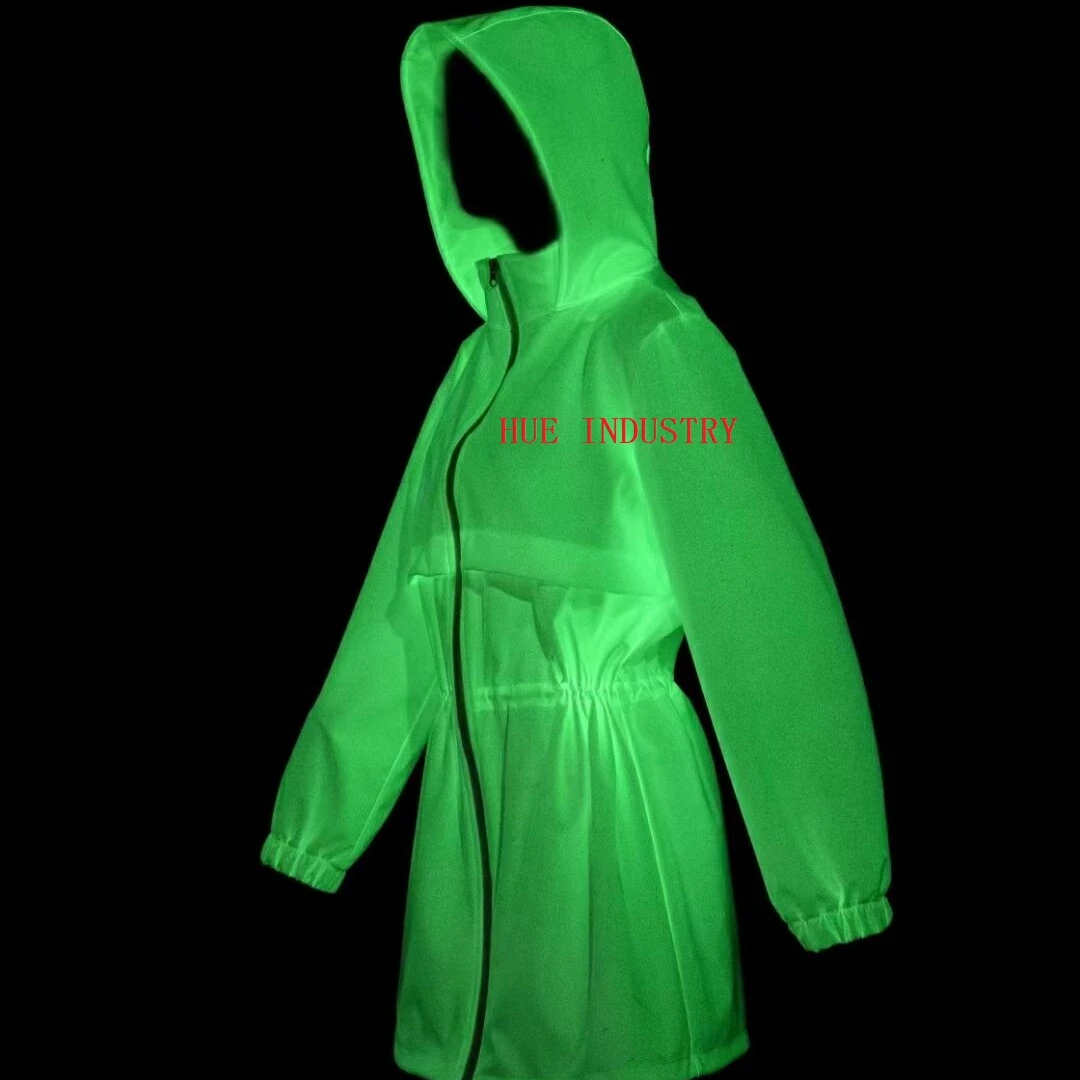 Светящийся силиконовый пояс светится в