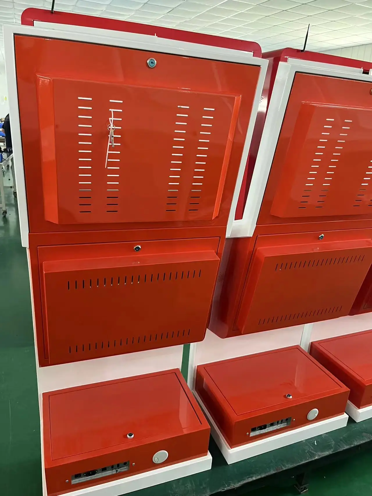 21.5-inch touch queue booth call system number queue machine developed and customized by the factory