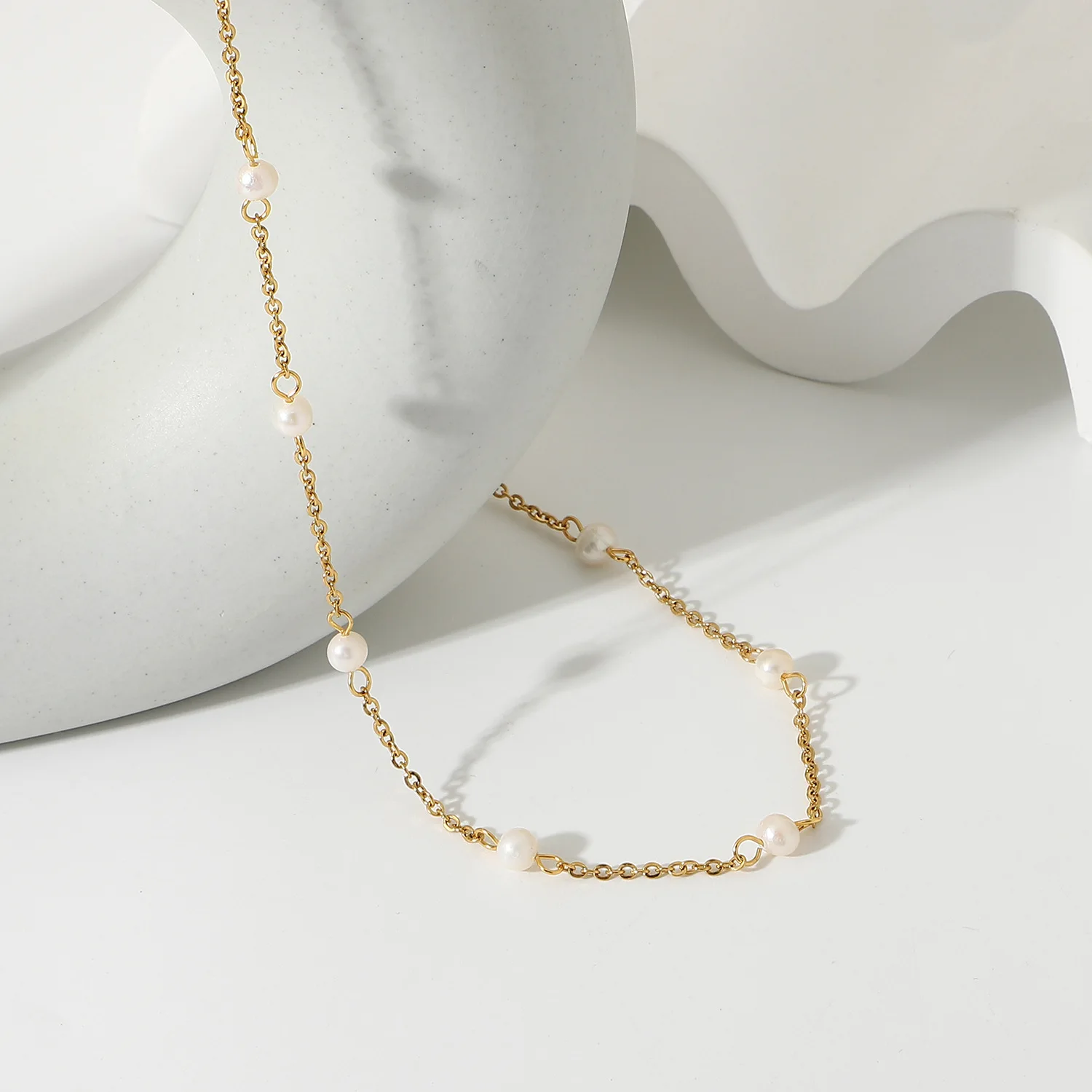 Nickel-free stainless steel dainty gold natural freshwater pearl chain necklace for women