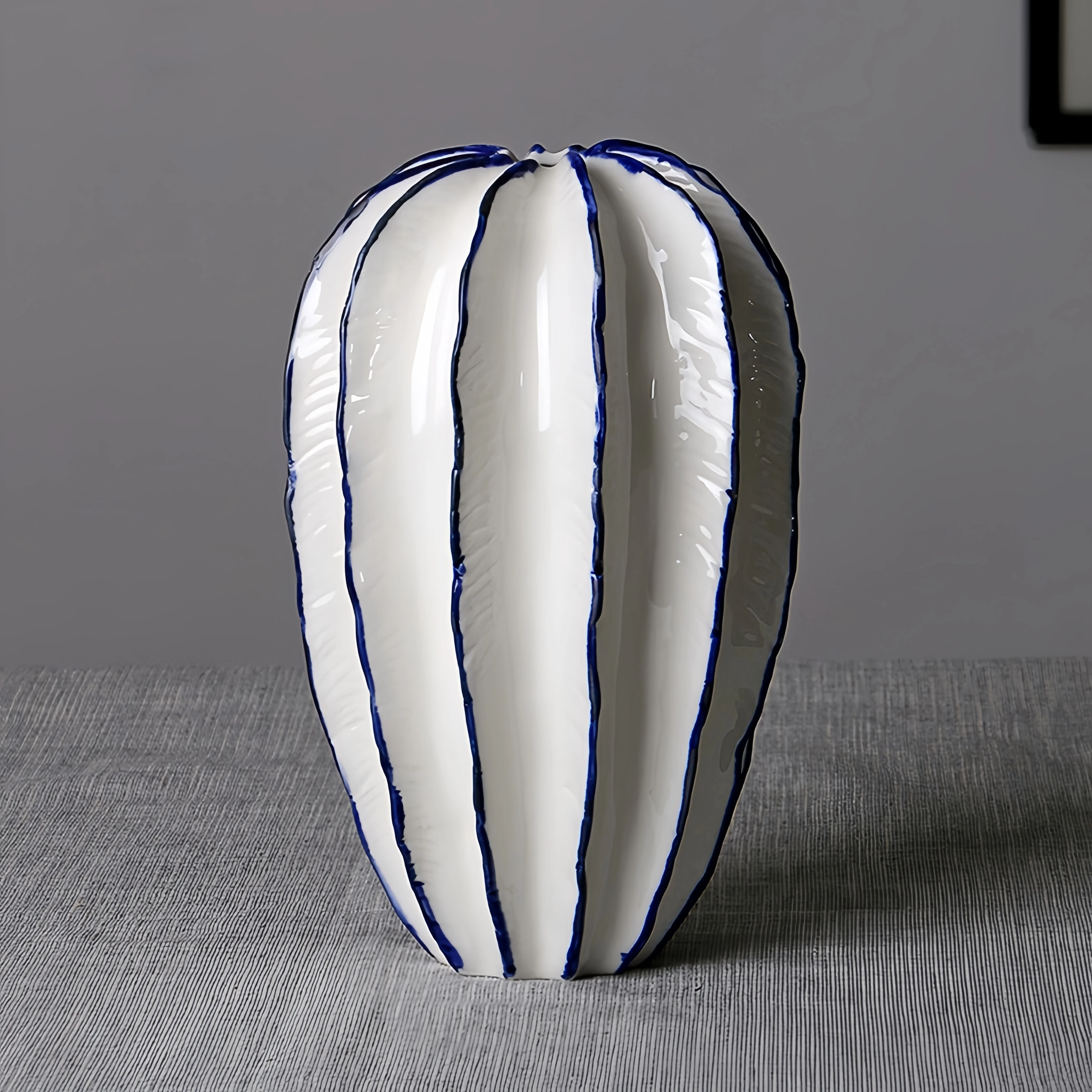 Carambola Shaped Ceramic Flower Container Home Decoration Modern Simple Vase