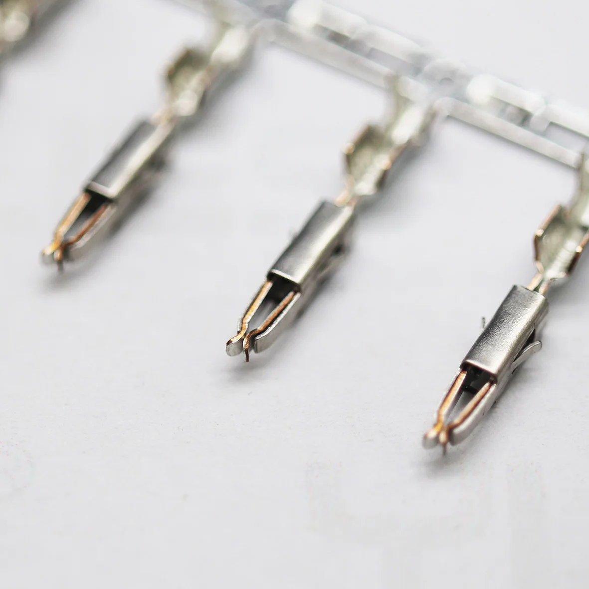 Free samples 1.60mm MQS Female Terminals Socket Power Terminal Block Connector Automotive wiring harness terminal connector