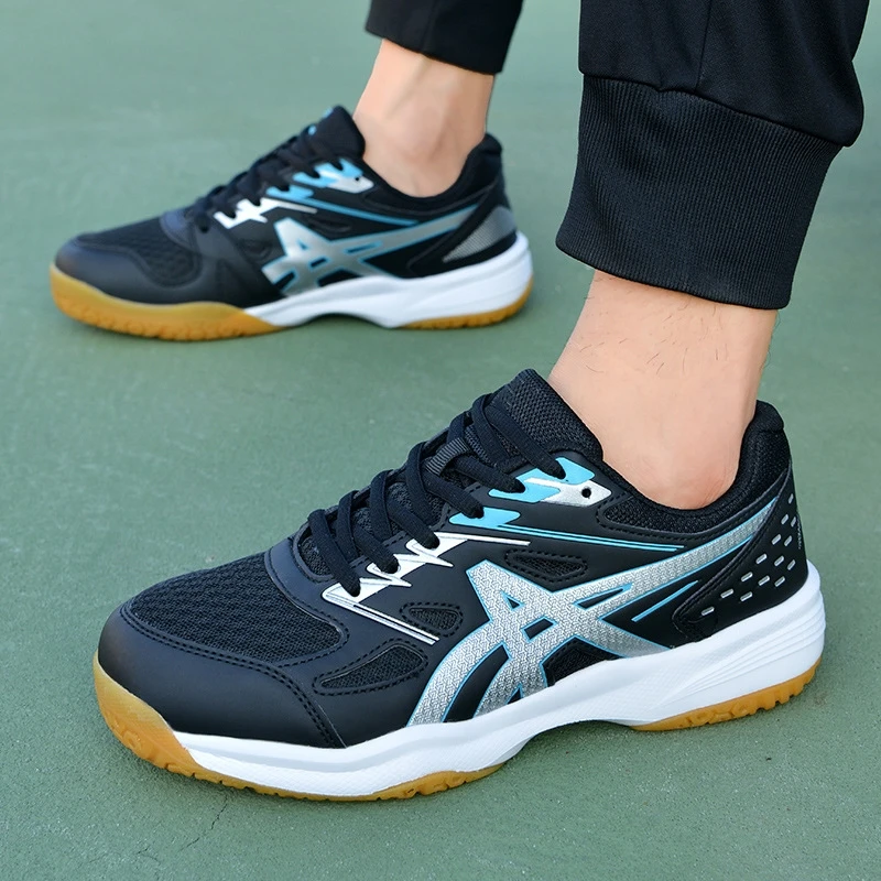 Unisex badminton shoes, lightweight tennis shoes, non-slip, breathable and Fashionable tennis sneakers