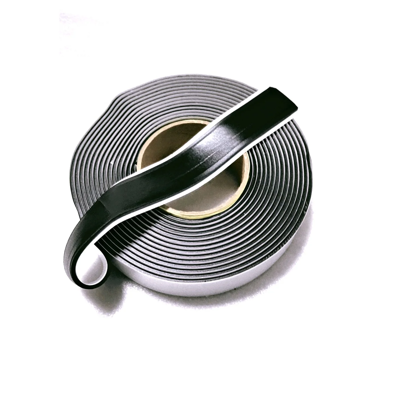 
double-sided butyl tape with black colour of 2mm thickness 20mm width from factory produce 