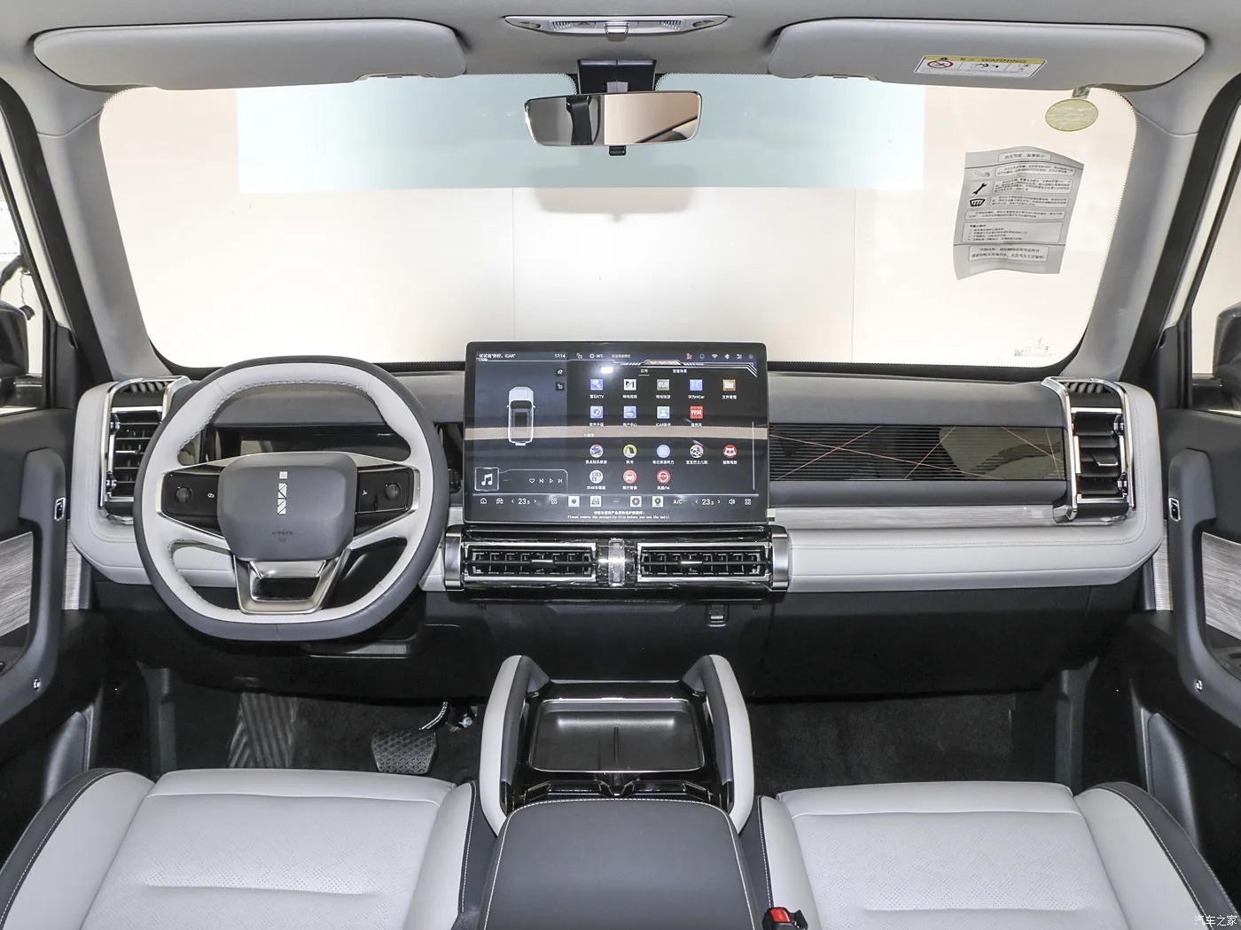 Chery iCAR 03 Long Range Edition 472 км 4WD мини-электромобиль редуктор AWD привод левое Рулевое управление