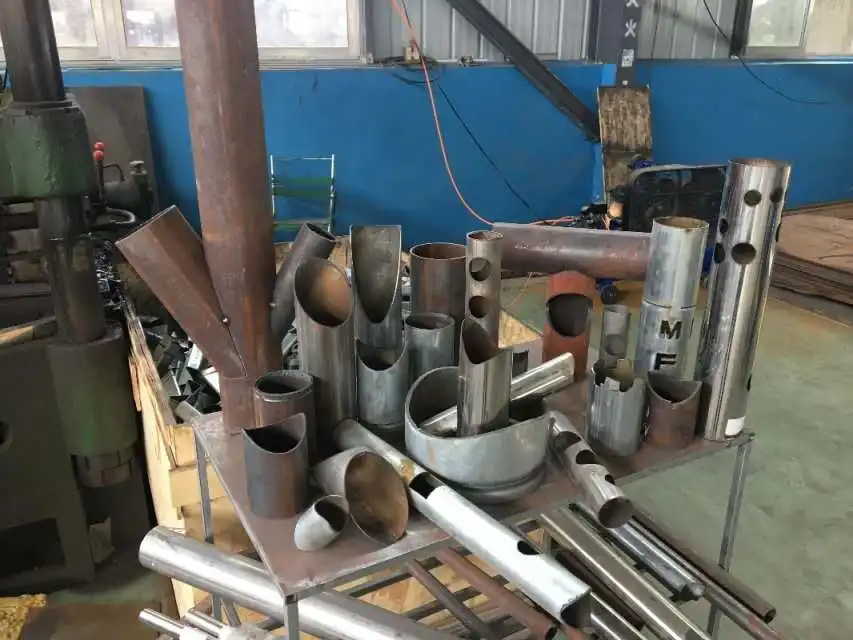Известный бренд 3 оси cnc металлическая трубка для плазменной резки с ЧПУ