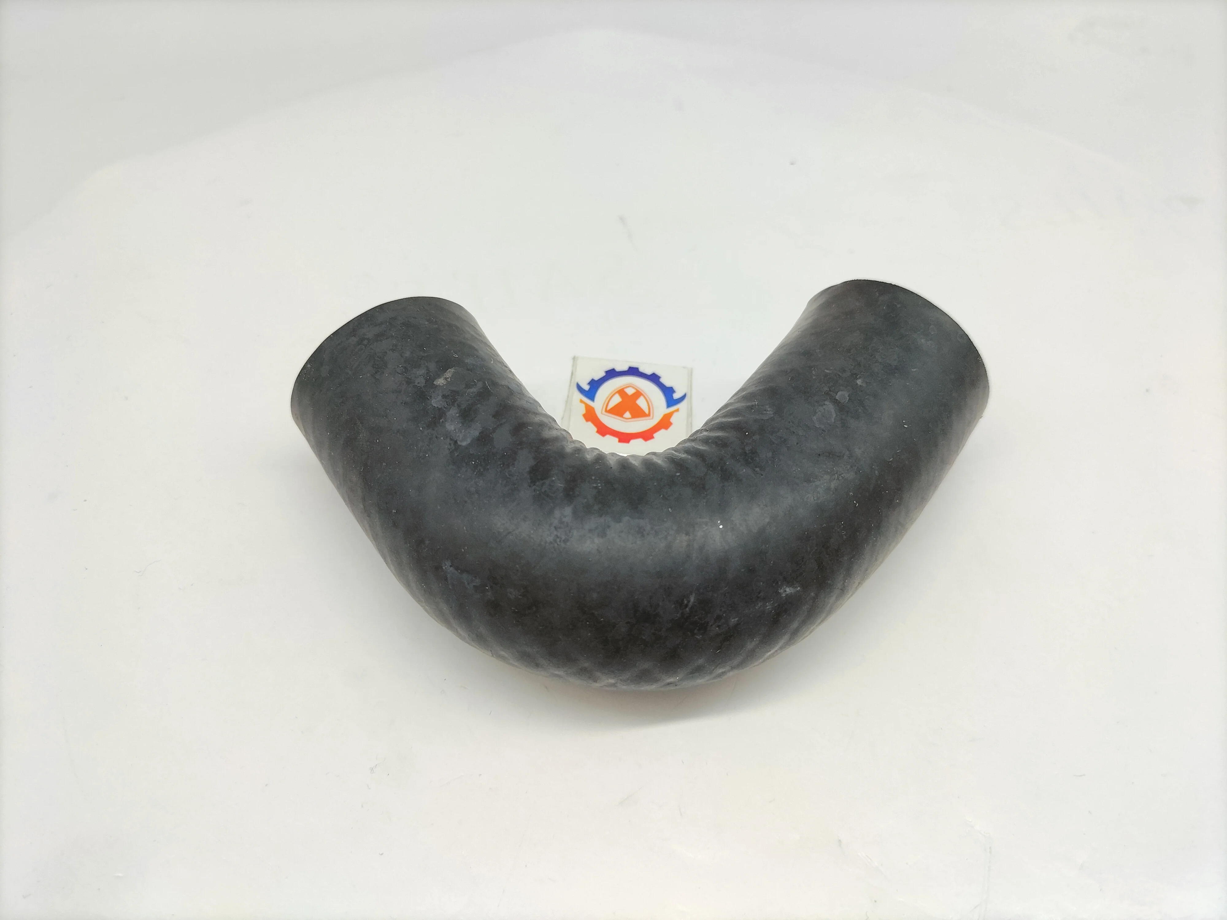 6BG1 4BD1 6BD1 детали двигателя 8-97224204-0 8972242040 шланг для водяного насоса радиатора и дренажа резервуара