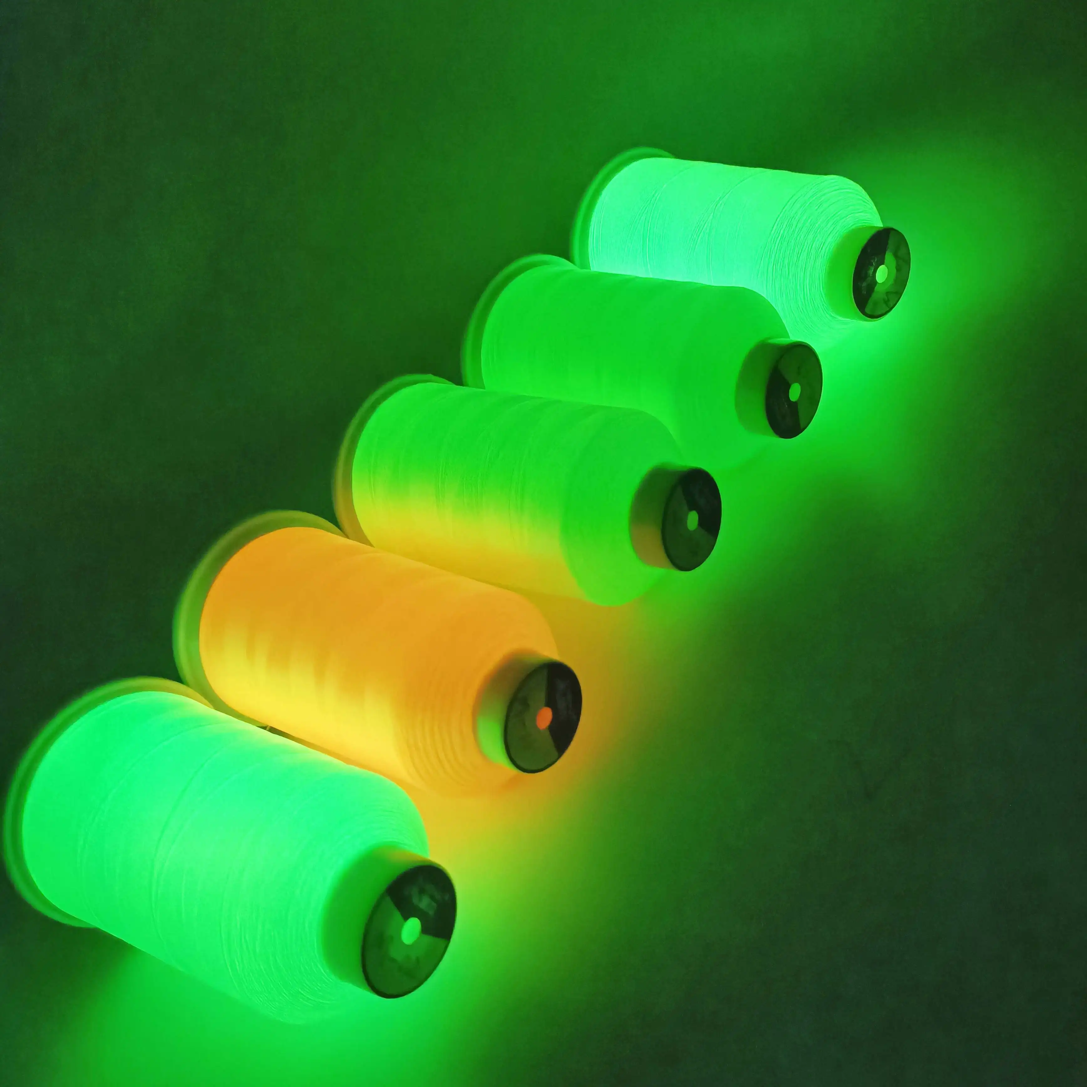 benang luminous thread glow in the dark white embroidery polyester thread 150d 2 for cross stitch