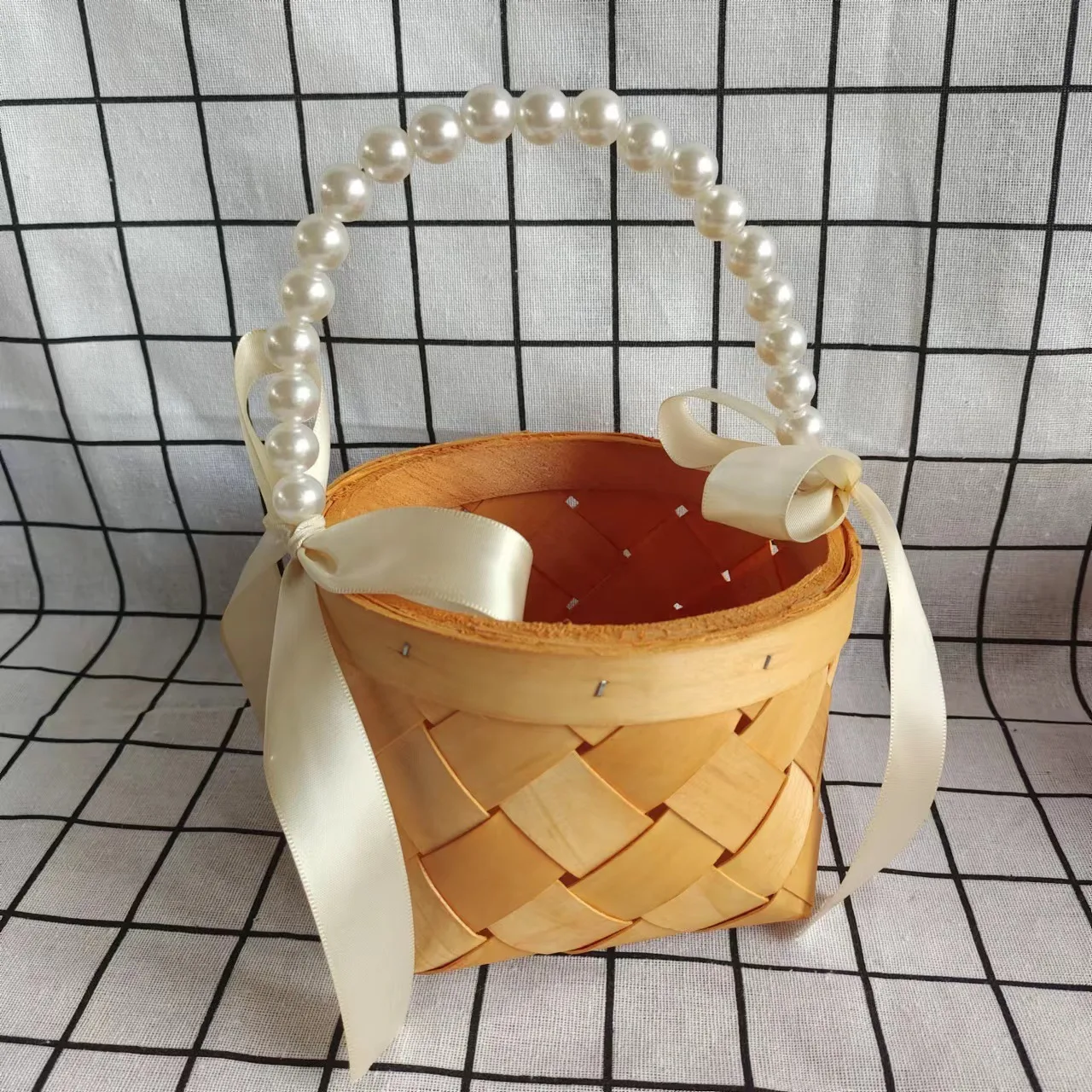 New Design Natural Wood Chip Handmade Slat Wood Basket Multifunction Wood Hanging Fruit Cosmetic Gift Basket