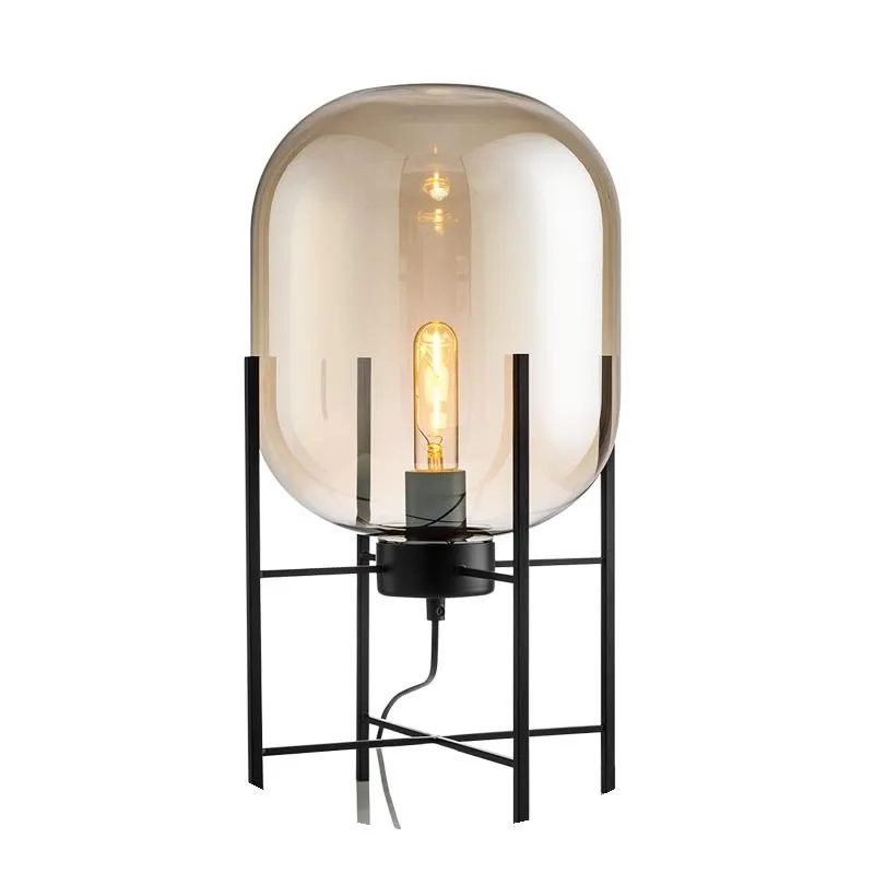 Гуандун оптовая продажа спальня прикроватная скандинавский четыре штатива абажур светодиодная настольная лампа из янтарного стекла