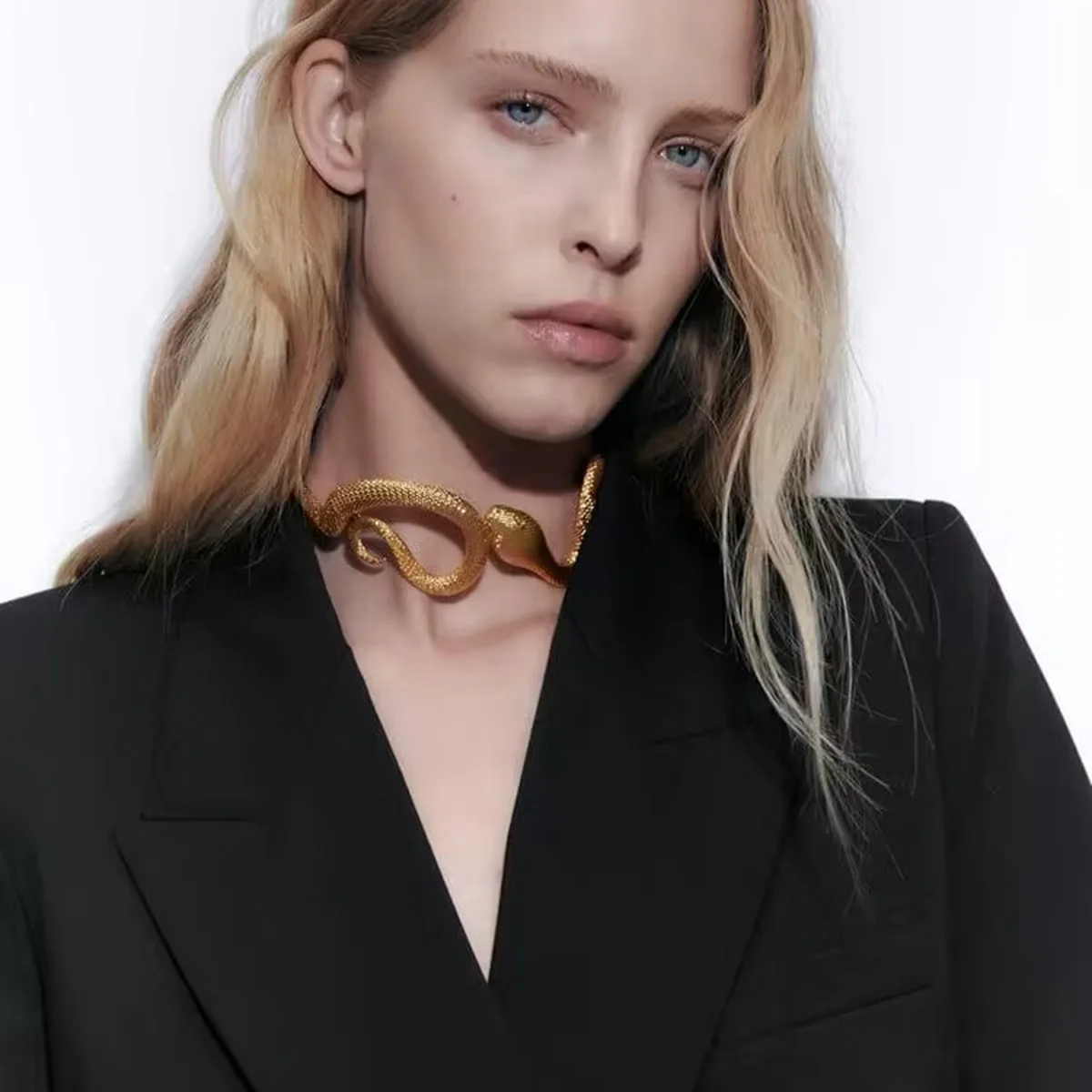 ZA metal style neck chain three-dimensional snake shaped personalized necklace irregular retro hip-hop collar decoration