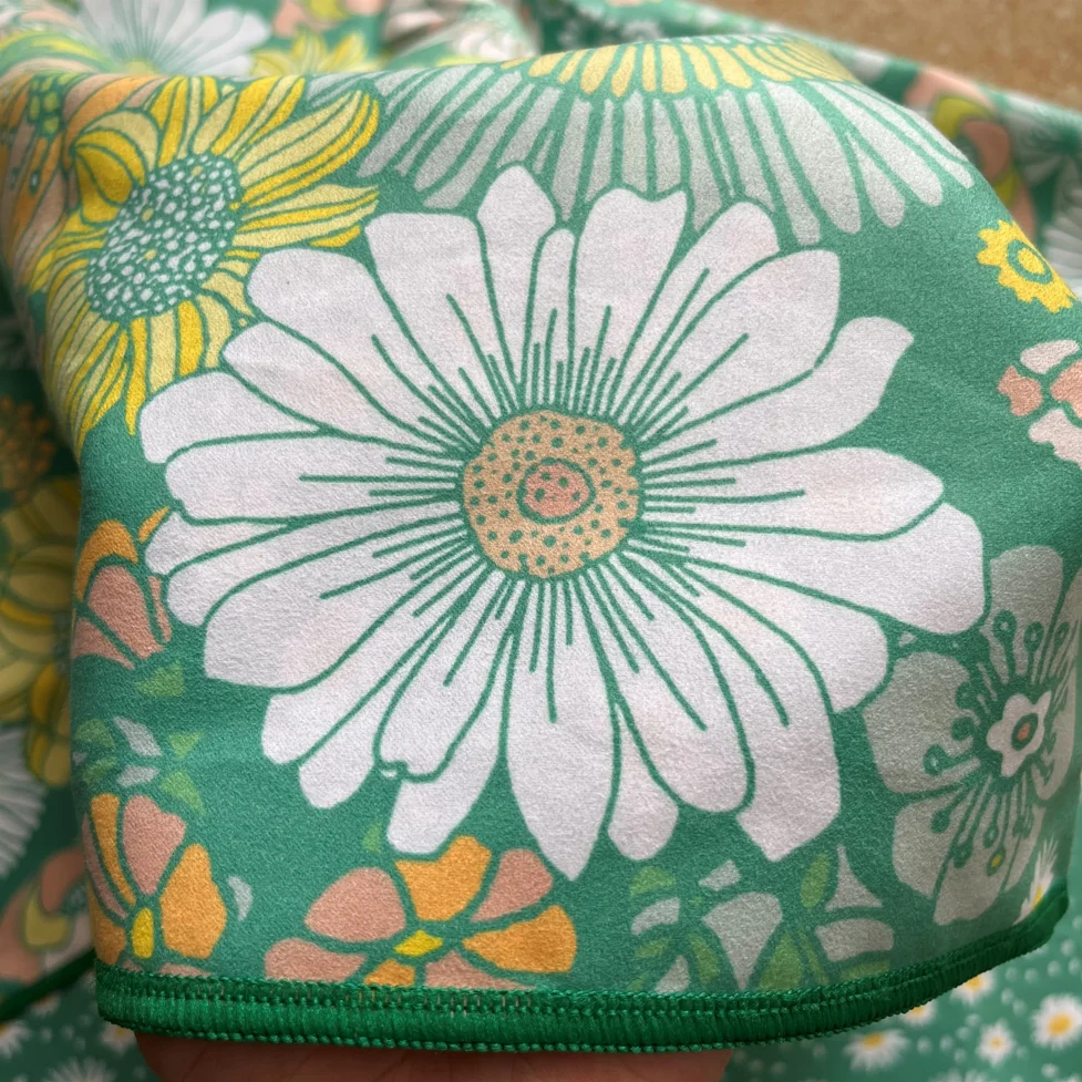 RPET Custom Printing Bottle Recycled Sand Free Microfiber Swimming Quick Dry Beach Towel