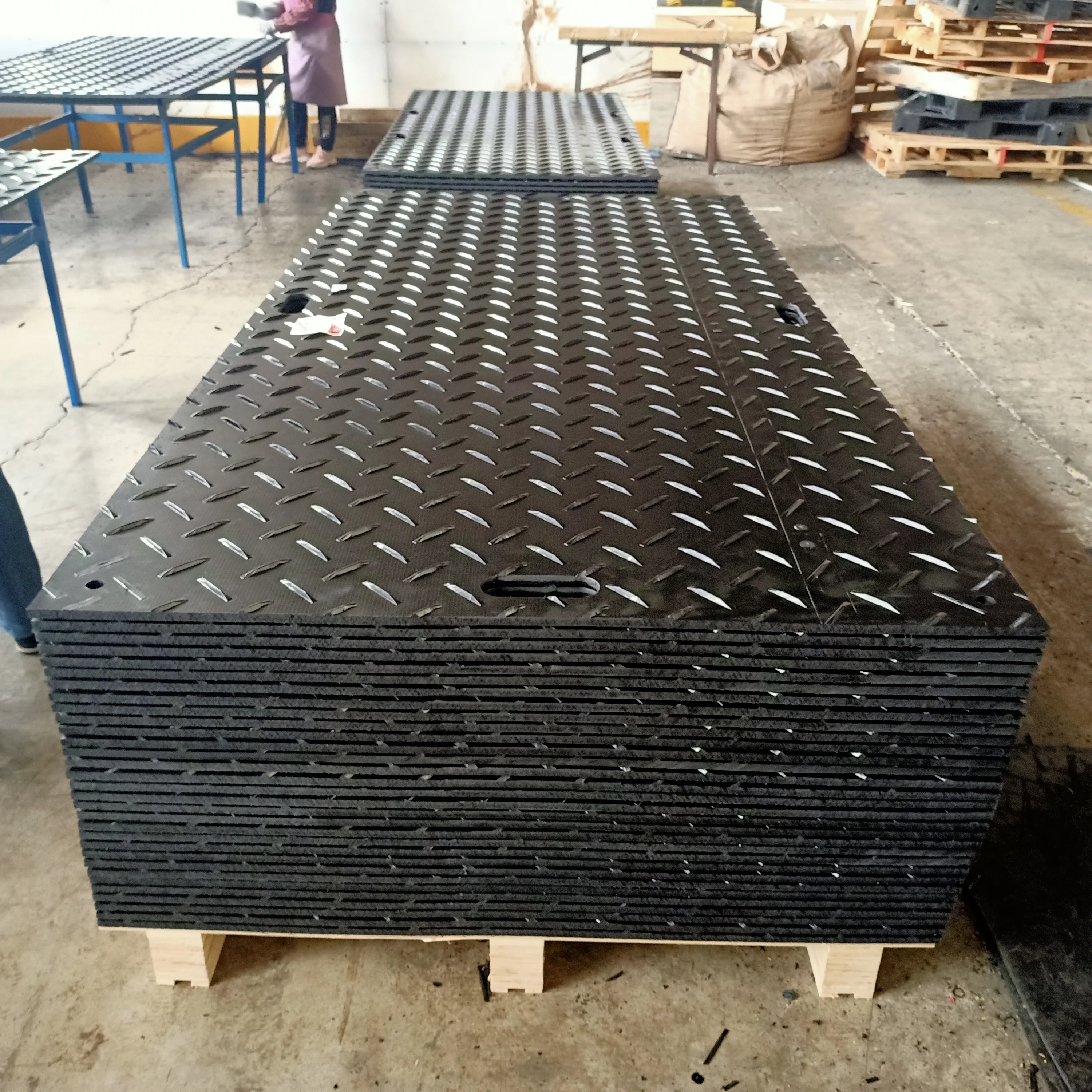 Черный Uhmwpe и HDPE защитный коврик для заземления временная платформа пляжный доступа